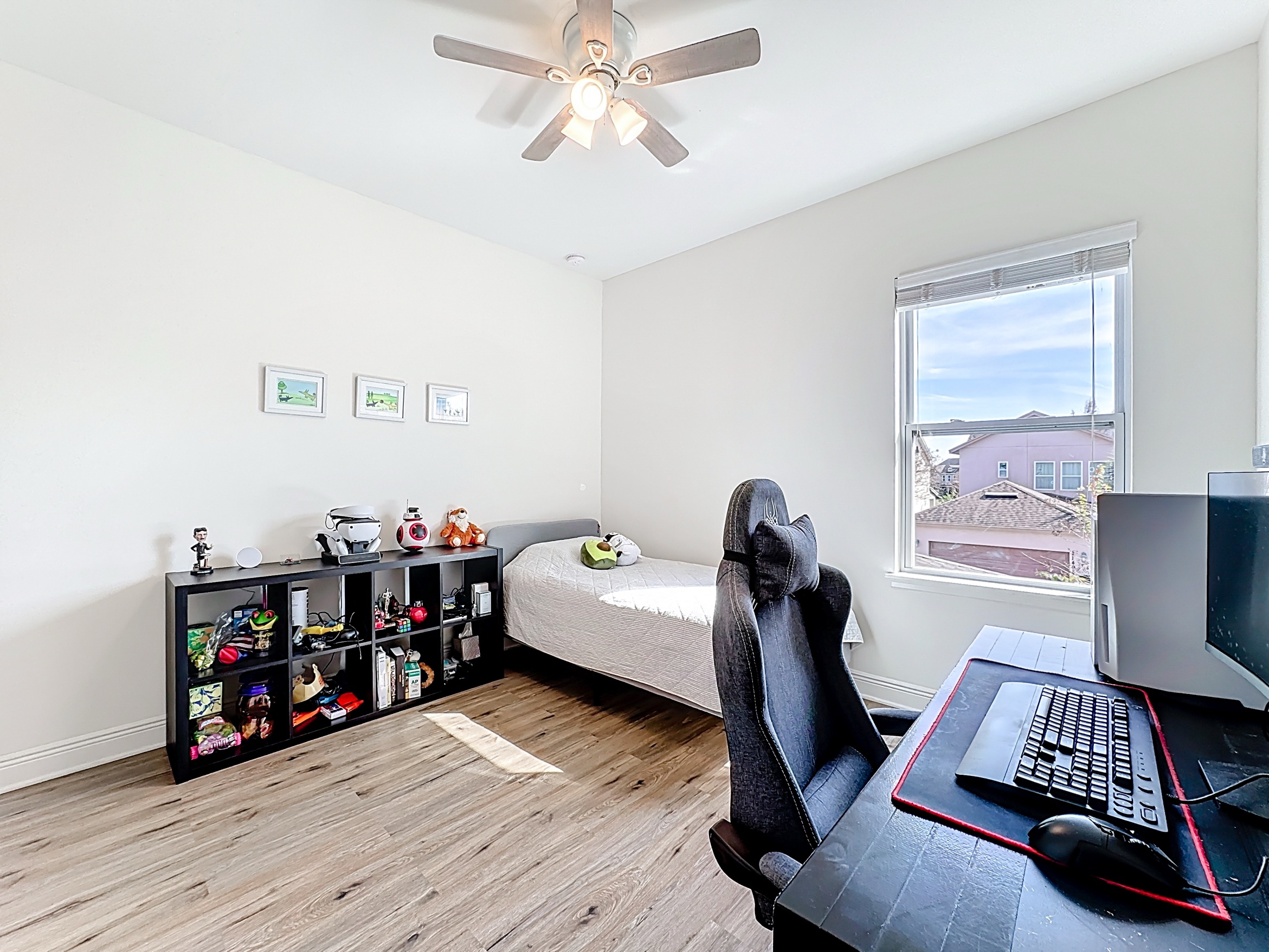 Winter Garden, Florida, 34787, United States, 5 Bedrooms Bedrooms, ,4 BathroomsBathrooms,Residential,For Sale,2010379