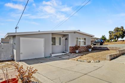 Seaside, California, 93955, United States, 3 Bedrooms Bedrooms, ,2 BathroomsBathrooms,Residential,For Sale,1976045