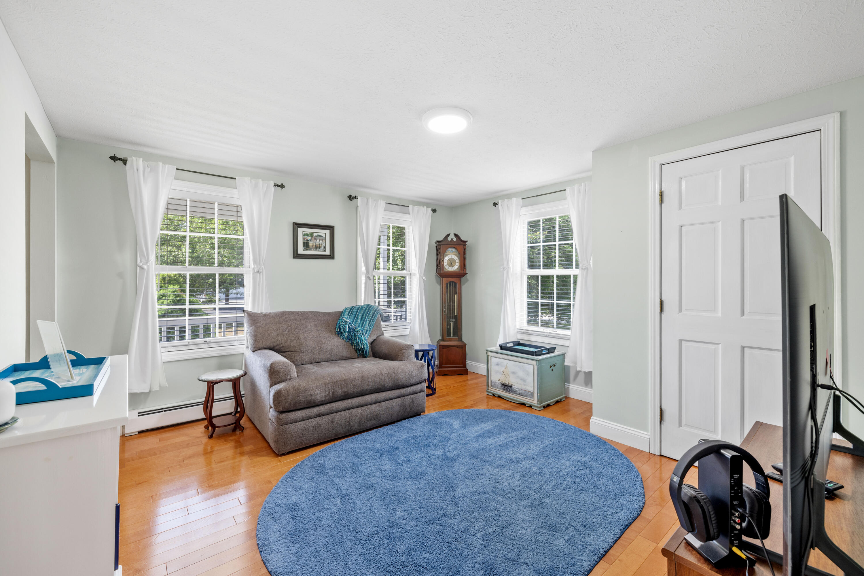 Kennebunk, Maine, 04043, United States, 4 Bedrooms Bedrooms, ,3 BathroomsBathrooms,Residential,For Sale,1901134