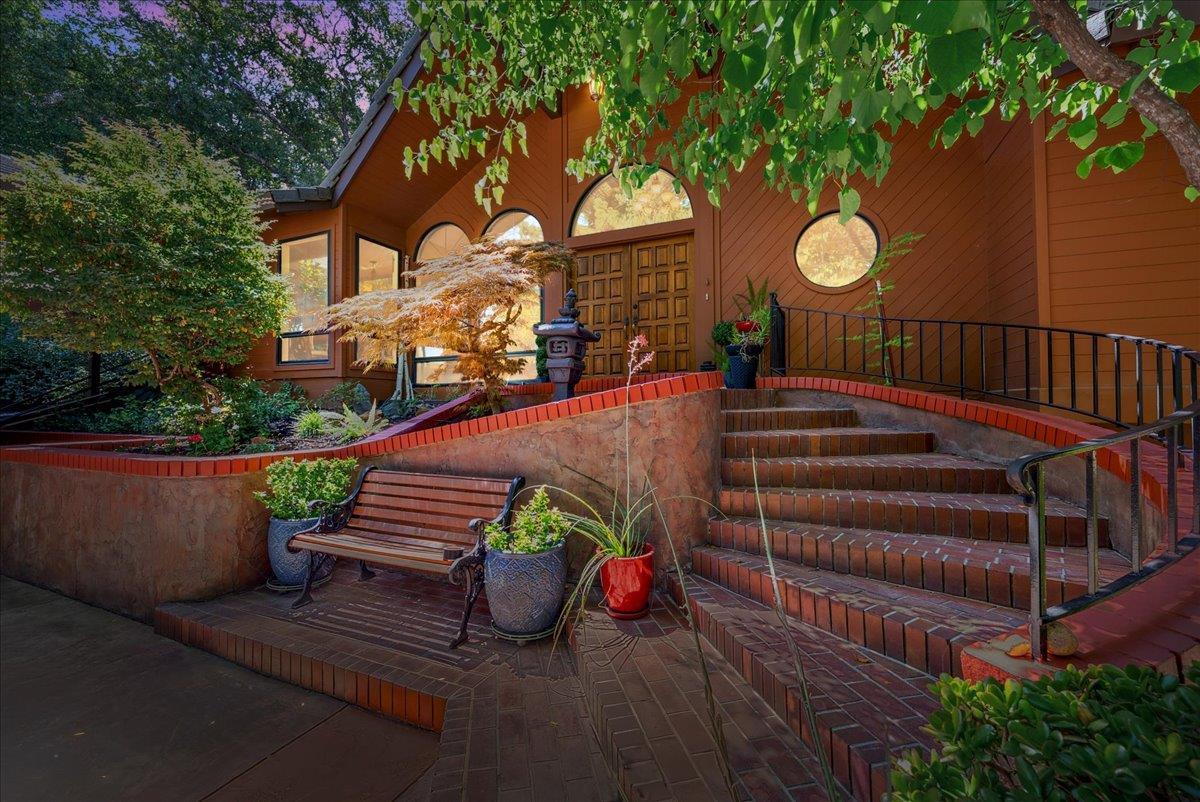 Auburn, California, 95602, United States, 4 Bedrooms Bedrooms, ,4 BathroomsBathrooms,Residential,For Sale,1929017