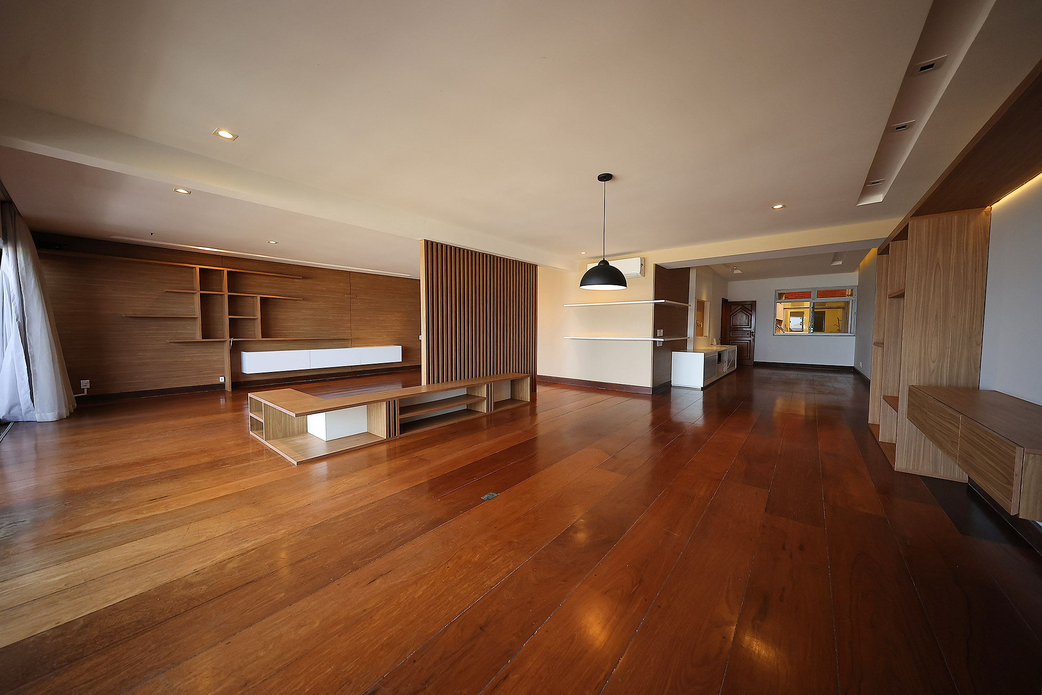  Apartment with direct ocean views in a building with amenities - 物件實景