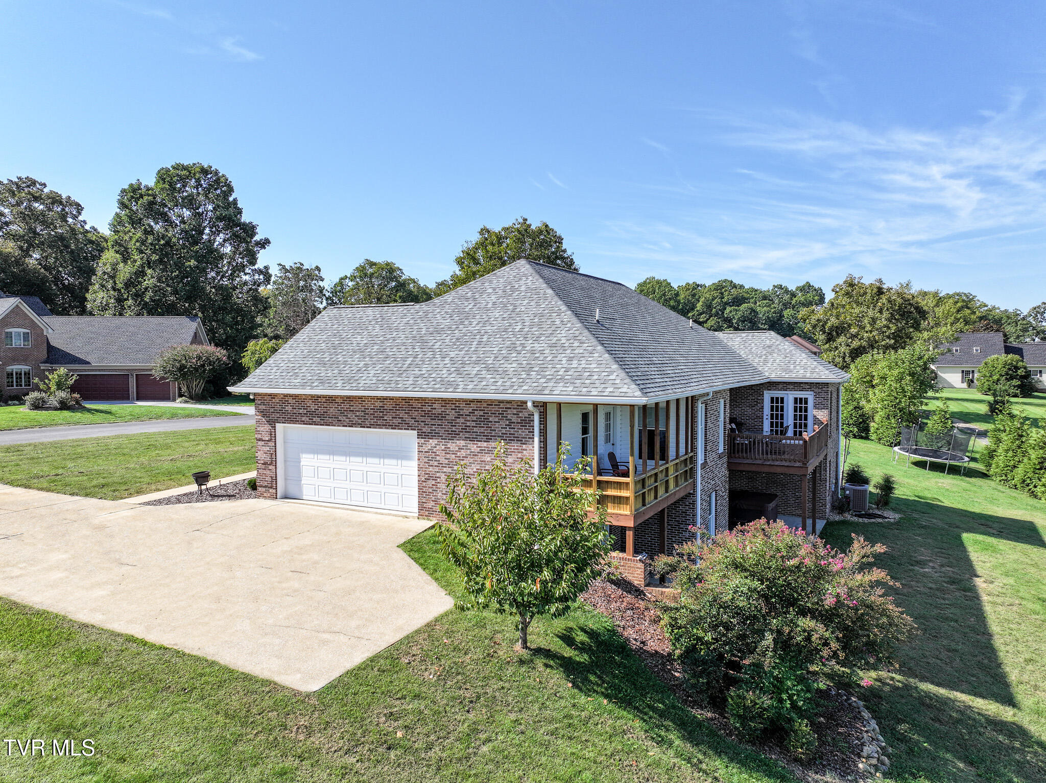 Greeneville, Tennessee, 37743, United States, 4 Bedrooms Bedrooms, ,3 BathroomsBathrooms,Residential,For Sale,1997780