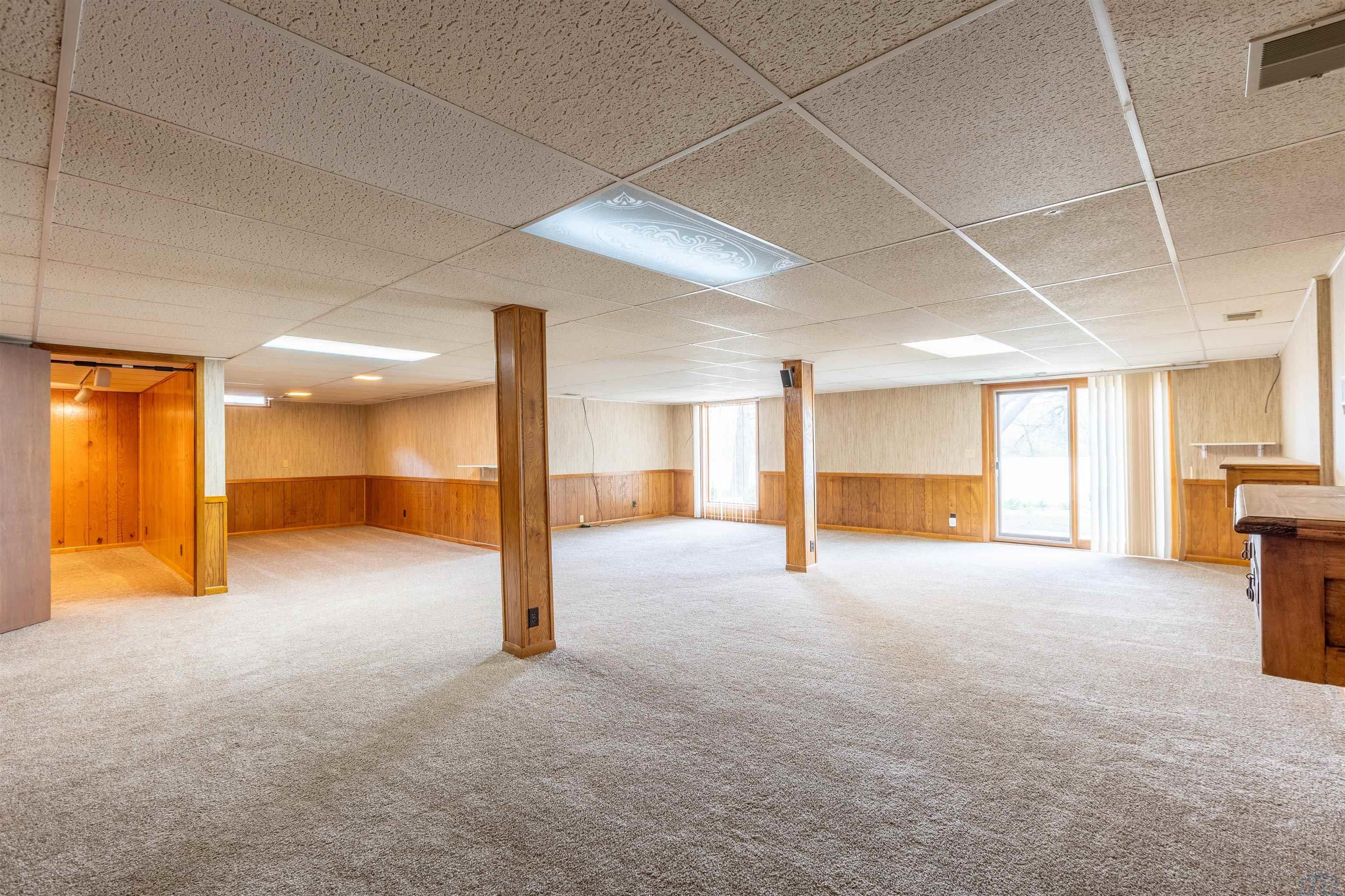 Sioux City, Iowa, 51104, United States, 4 Bedrooms Bedrooms, ,5 BathroomsBathrooms,Residential,For Sale,2042014