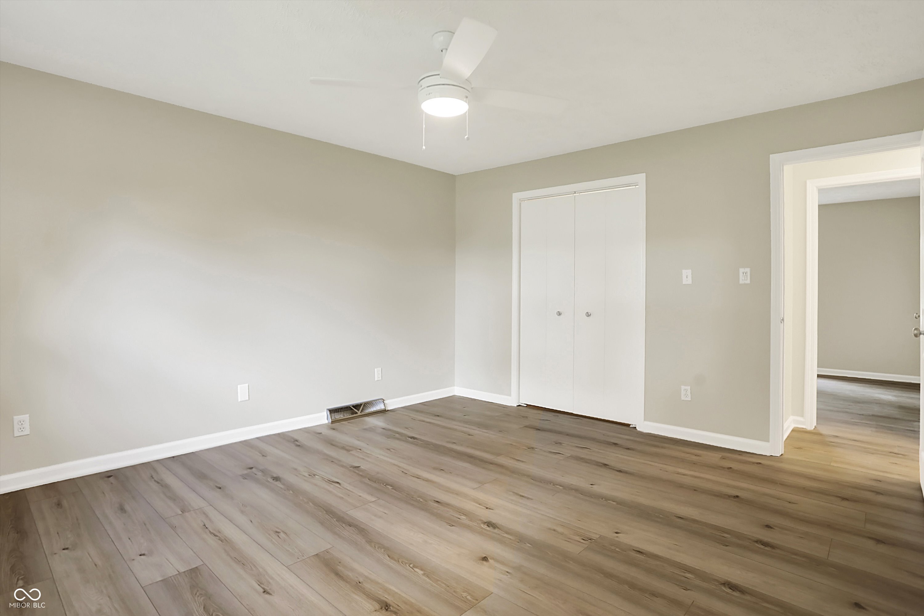 Zionsville, Indiana, 46077, United States, 3 Bedrooms Bedrooms, ,3 BathroomsBathrooms,Residential,For Sale,1975998