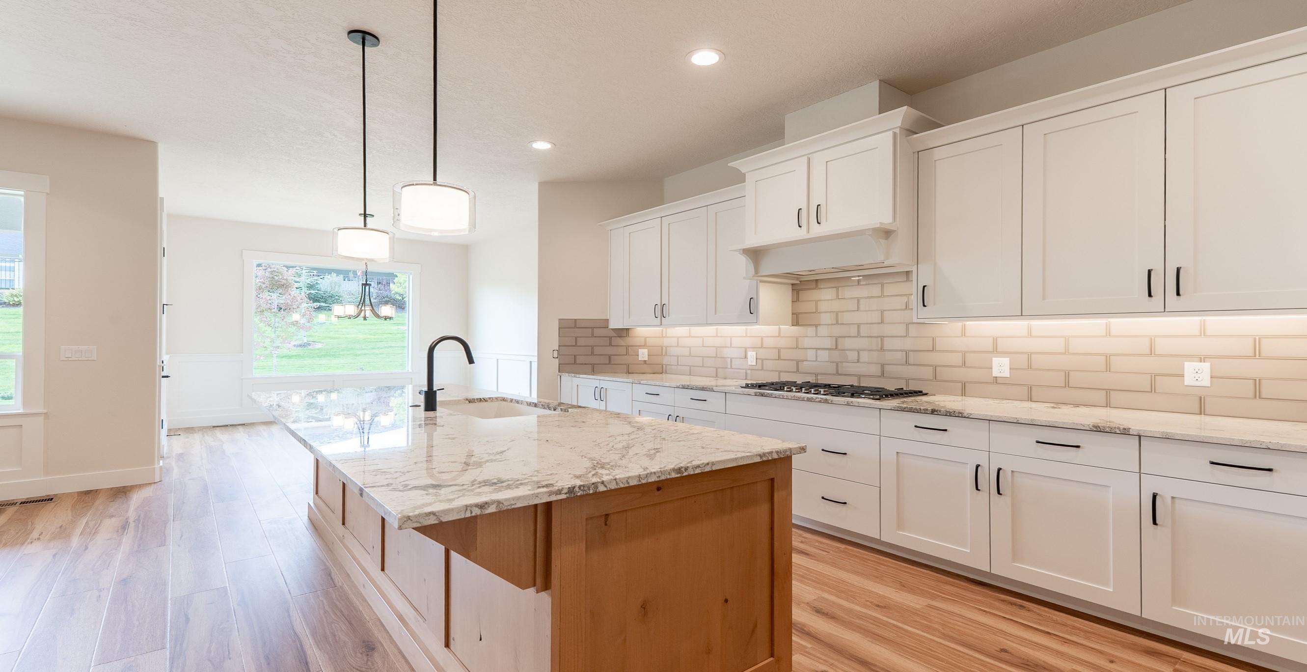 Nampa, Idaho, 83686, United States, 3 Bedrooms Bedrooms, ,Residential,For Sale,1932360