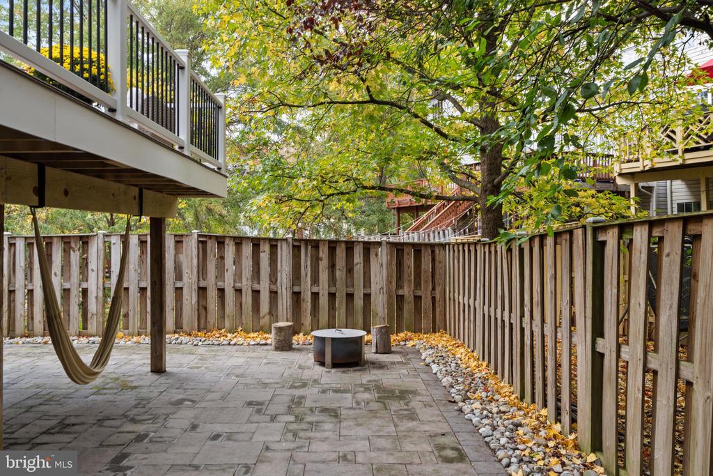 Sterling, Virginia, 20165, United States, 3 Bedrooms Bedrooms, ,4 BathroomsBathrooms,Residential,For Sale,1984617