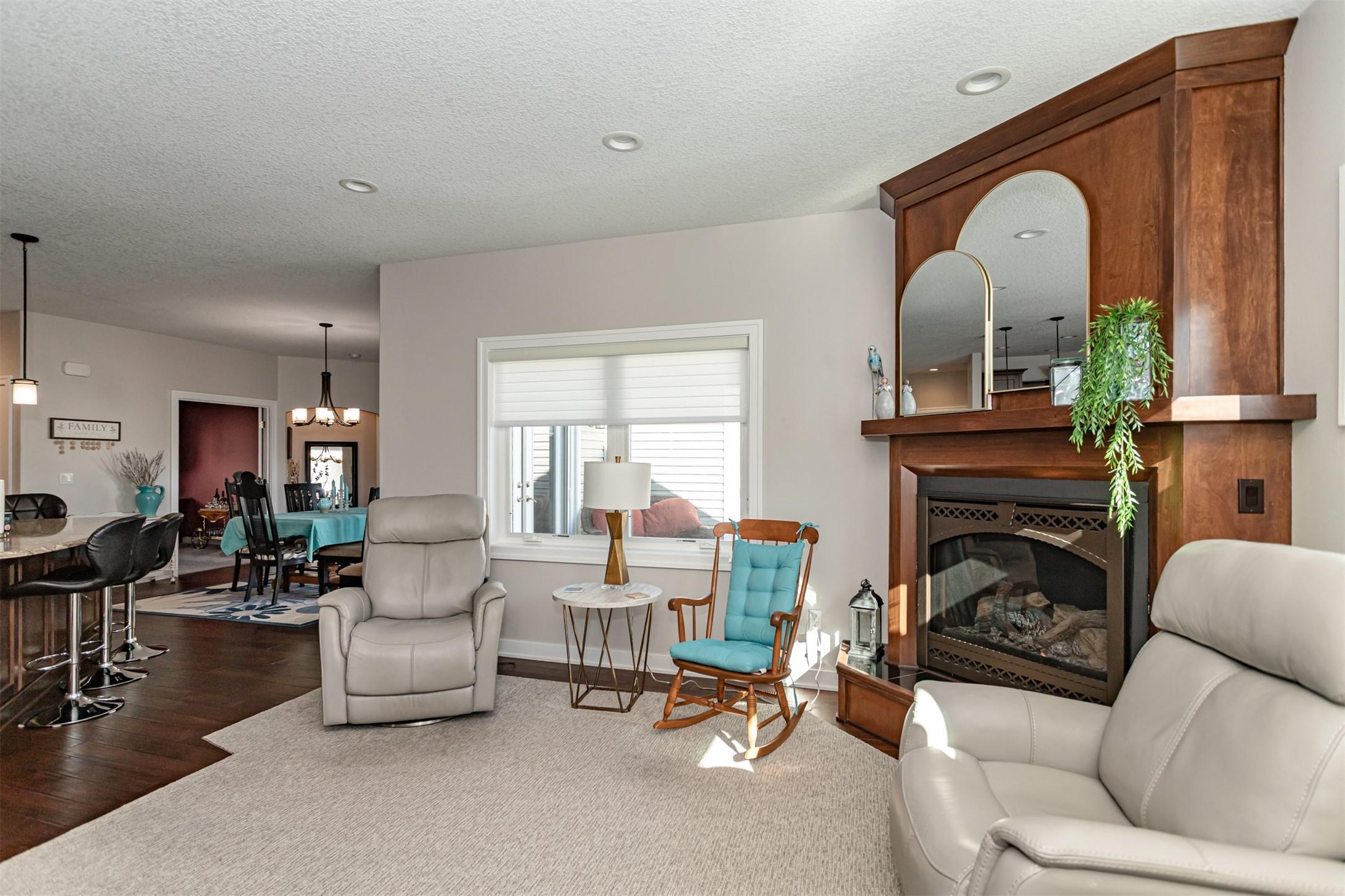 Huxley, Iowa, 50124, United States, 3 Bedrooms Bedrooms, ,4 BathroomsBathrooms,Residential,For Sale,1975507