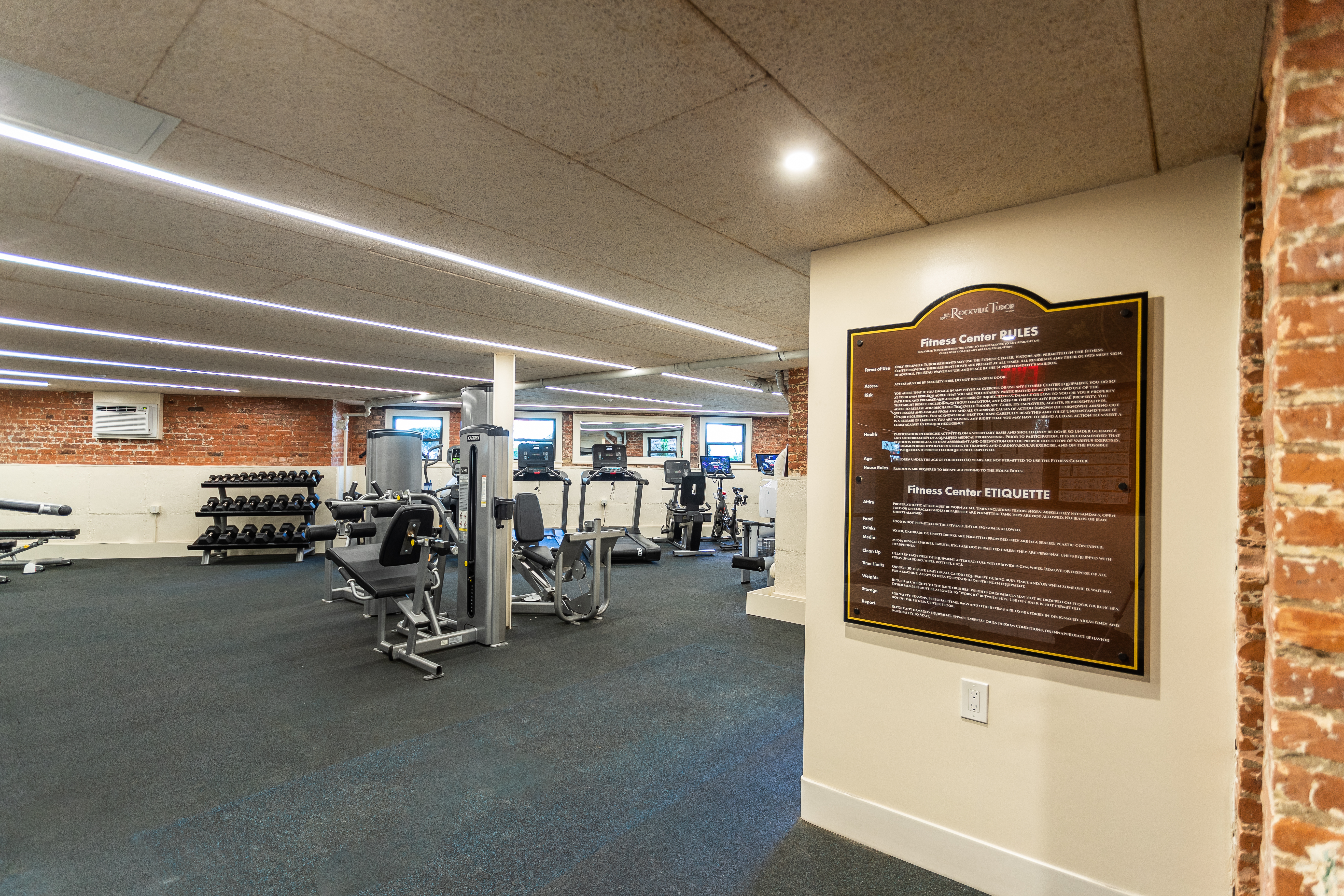  12 Hempstead Avenue, Rockville Centre, NY, 11570 - 物件實景