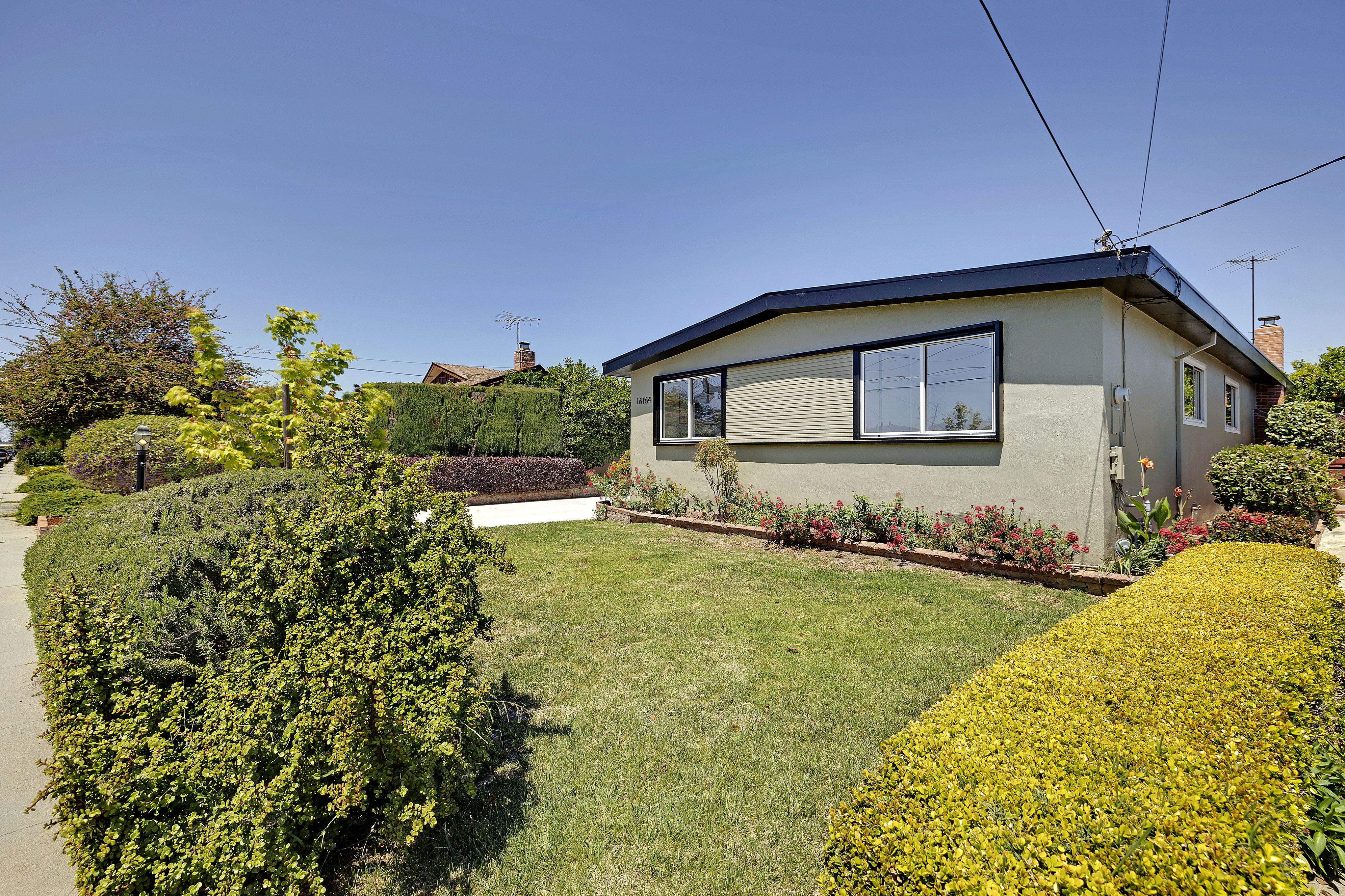  Classic Charm and Modern Comfort in This Rare San Lorenzo Home - 物件實景