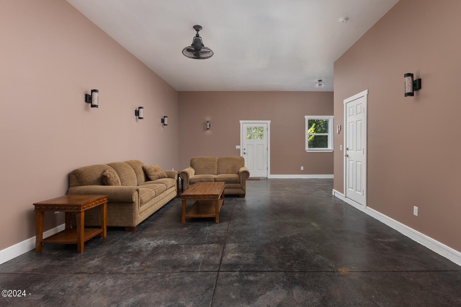 Waldport, Oregon, 97394, United States, 1 Bedroom Bedrooms, ,Residential,For Sale,1902038