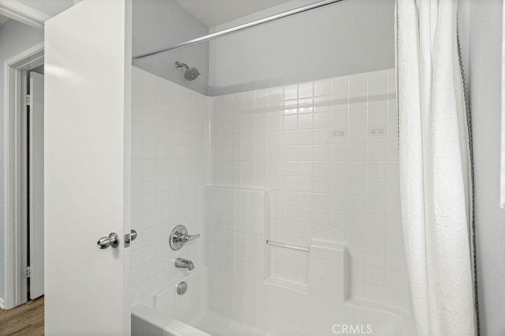 Lake Elsinore, California, 92532, United States, 3 Bedrooms Bedrooms, ,3 BathroomsBathrooms,Residential,For Sale,1979184