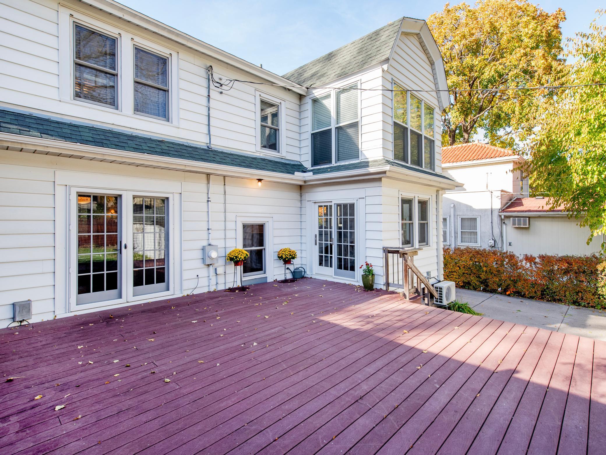 Saint Paul, Minnesota, 55104, United States, 3 Bedrooms Bedrooms, ,1 BathroomBathrooms,Residential,For Sale,1988037