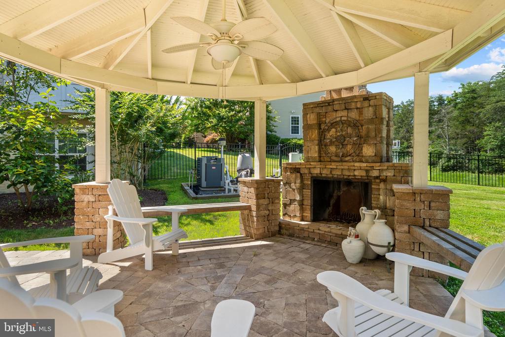 Broadlands, Virginia, 20148, United States, 5 Bedrooms Bedrooms, ,5 BathroomsBathrooms,Residential,For Sale,1977540