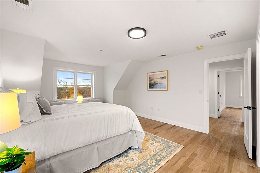 Haverhill, Massachusetts, 01830, United States, 4 Bedrooms Bedrooms, ,4 BathroomsBathrooms,Residential,For Sale,1993462