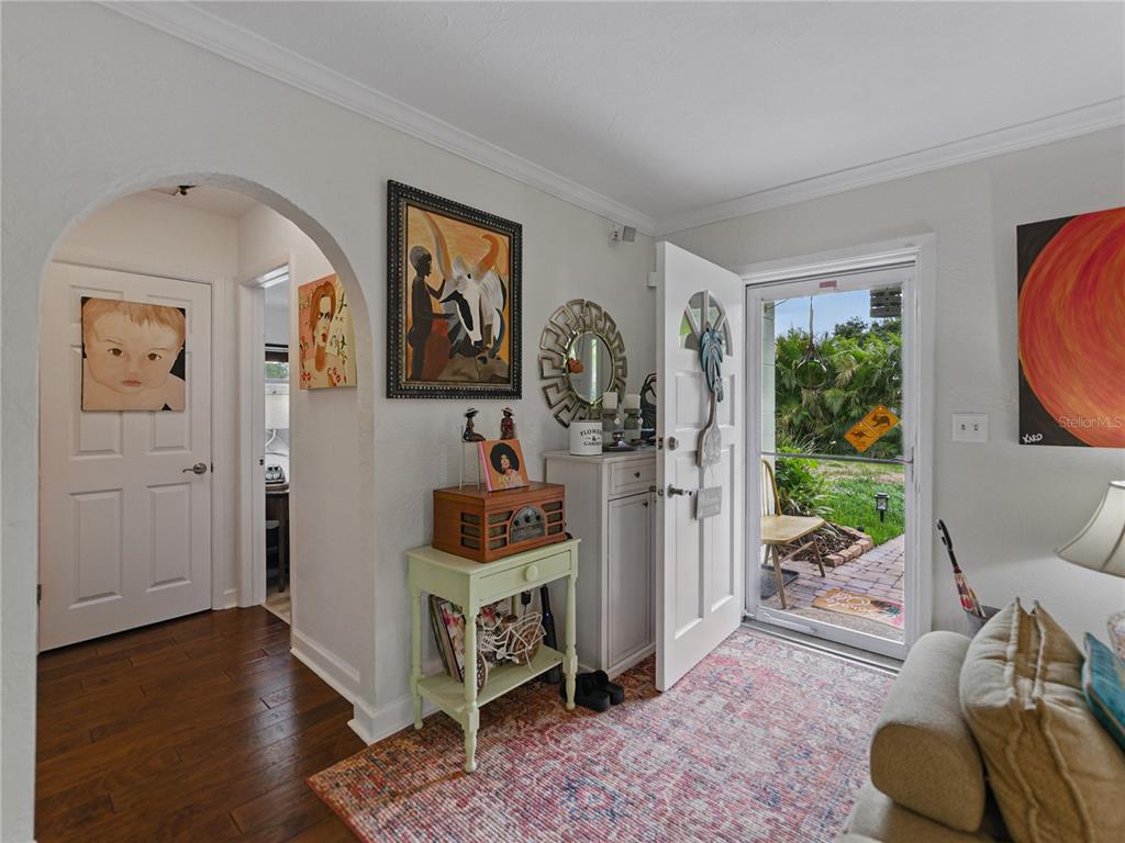 Gulfport, Florida, 33707, United States, 3 Bedrooms Bedrooms, ,3 BathroomsBathrooms,Residential,For Sale,1846647