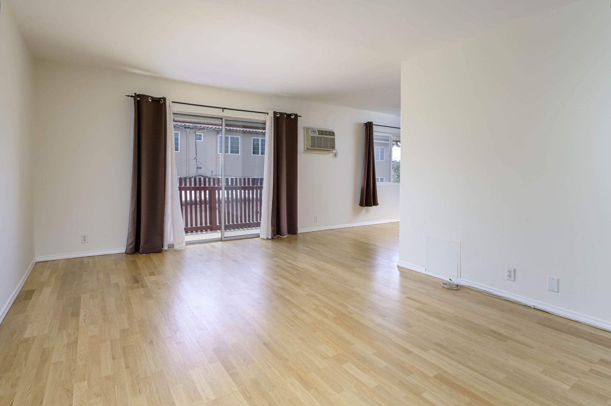 Culver City, California, 90232, United States, 2 Bedrooms Bedrooms, ,2 BathroomsBathrooms,Residential,For Sale,1921770