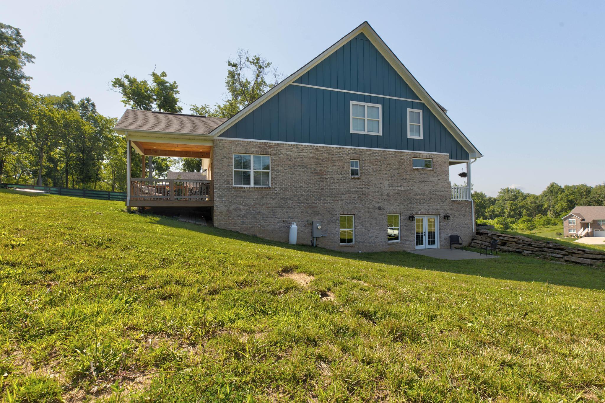 Richmond, Kentucky, 40475, United States, 4 Bedrooms Bedrooms, ,6 BathroomsBathrooms,Residential,For Sale,1971513