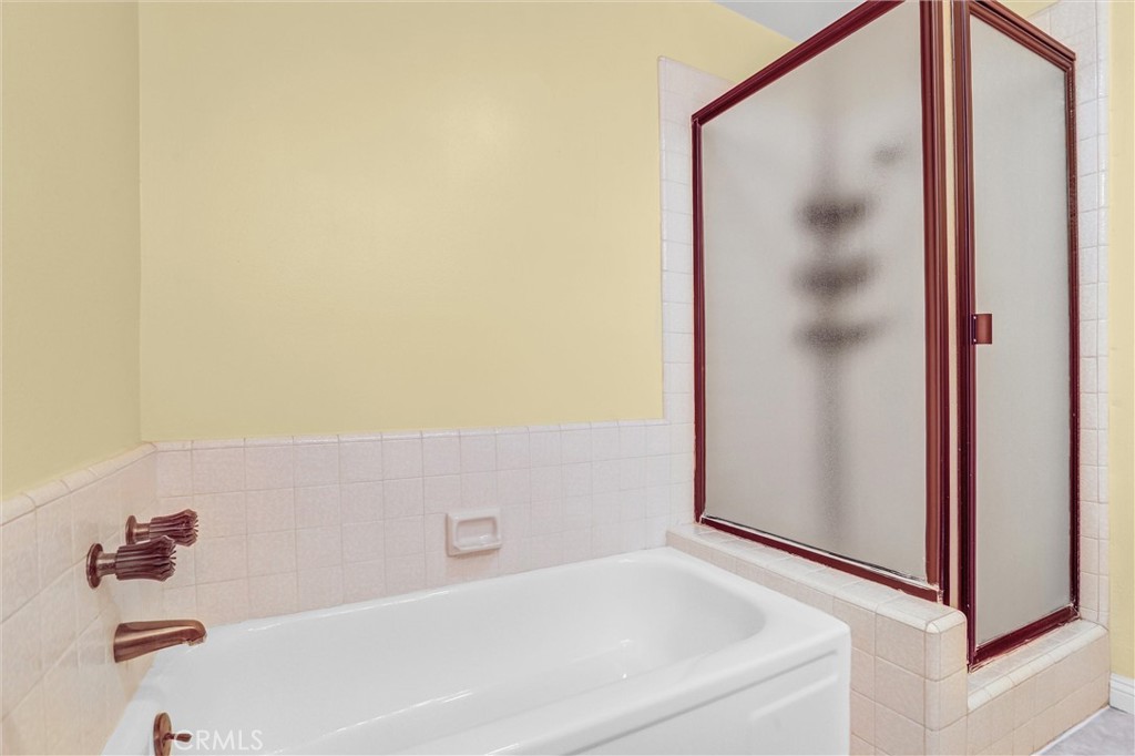 Tarzana, California, 91356, United States, 3 Bedrooms Bedrooms, ,3 BathroomsBathrooms,Residential,For Sale,1981032