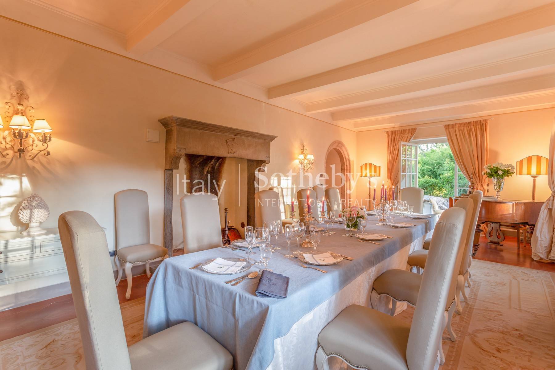 Prestigious luxury villa between Forte dei Marmi and Florence - 物件實景