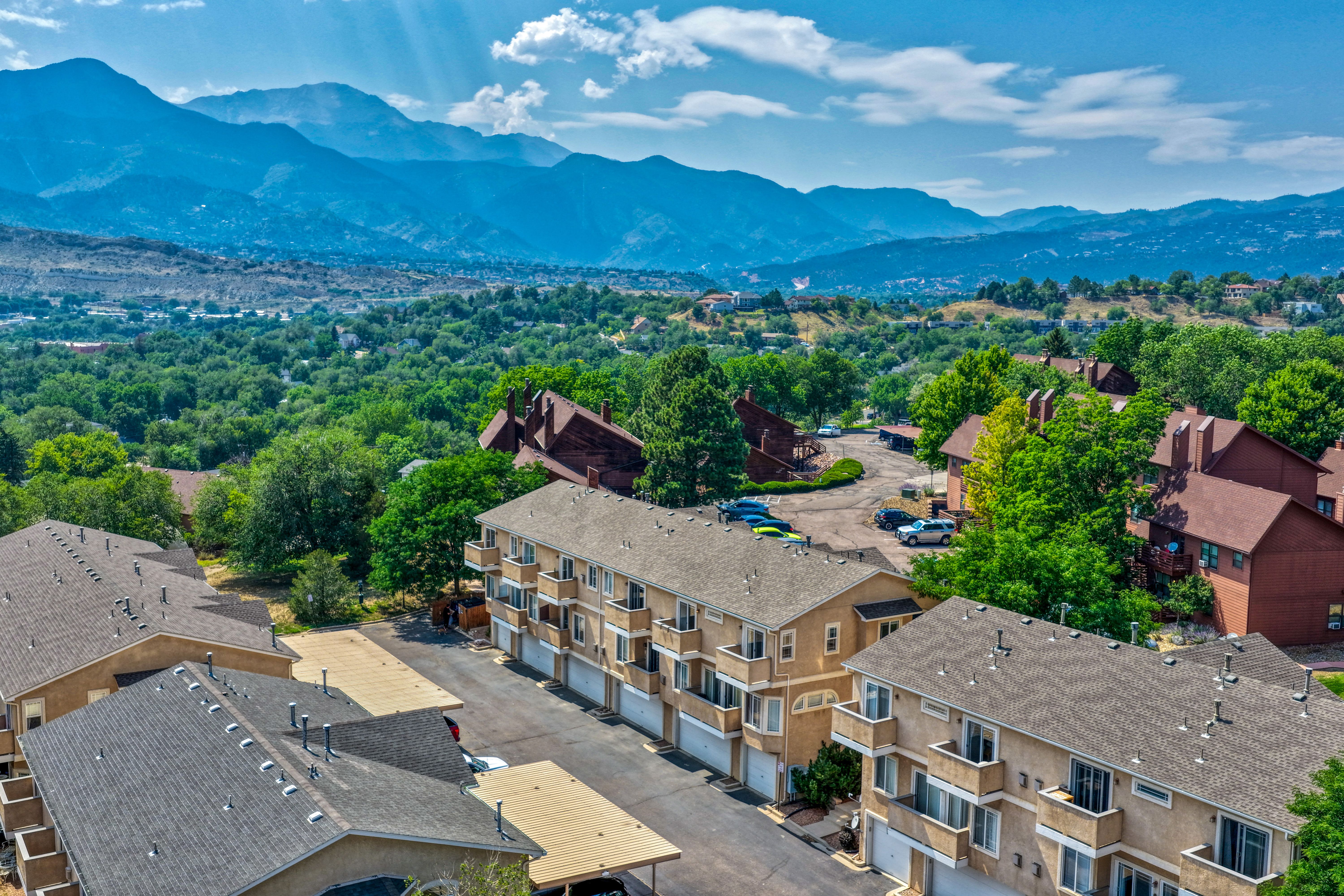  Elevated Colorado Living Meets Effortless Old Colorado City Charm - 物件實景