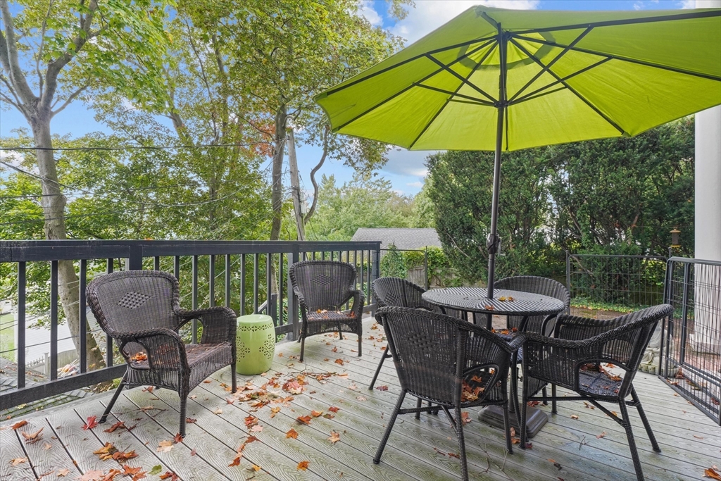 Marblehead, Massachusetts, 01945, United States, 2 Bedrooms Bedrooms, ,1 BathroomBathrooms,Residential,For Sale,1975019