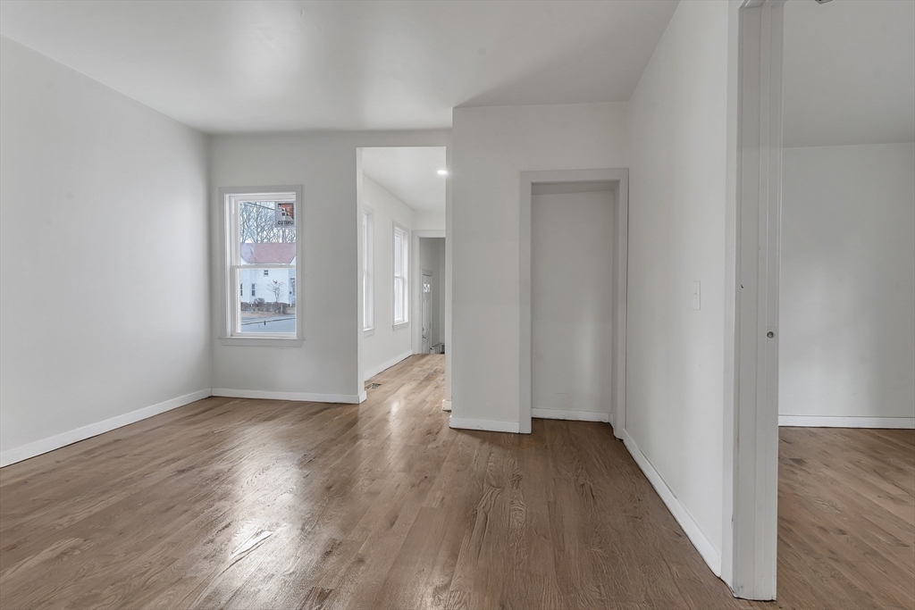 Brockton, Massachusetts, 02301, United States, 4 Bedrooms Bedrooms, ,2 BathroomsBathrooms,Residential,For Sale,2011722