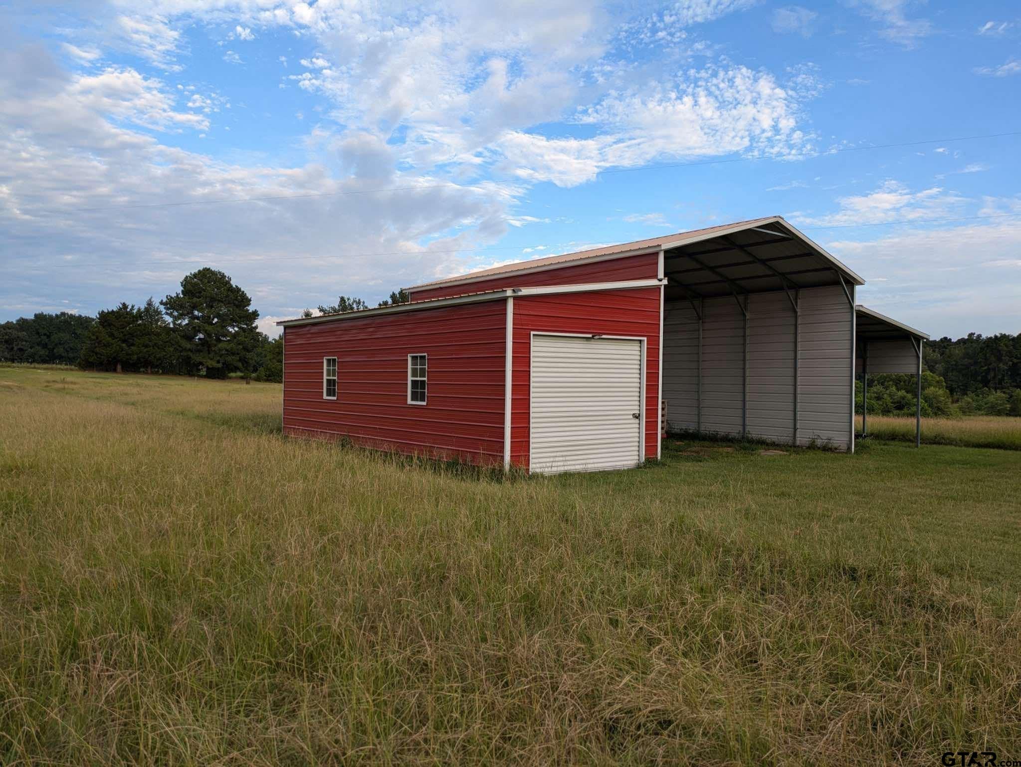 Jacksonville, Texas, 75766, United States, 6 Bedrooms Bedrooms, ,4 BathroomsBathrooms,Residential,For Sale,1805693