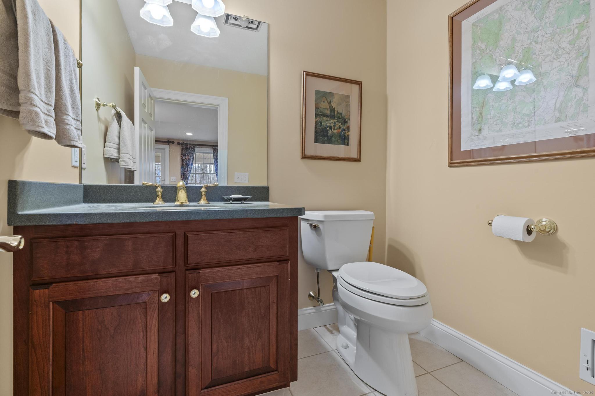 Suffield, Connecticut, 06078, United States, 4 Bedrooms Bedrooms, ,4 BathroomsBathrooms,Residential,For Sale,1993304