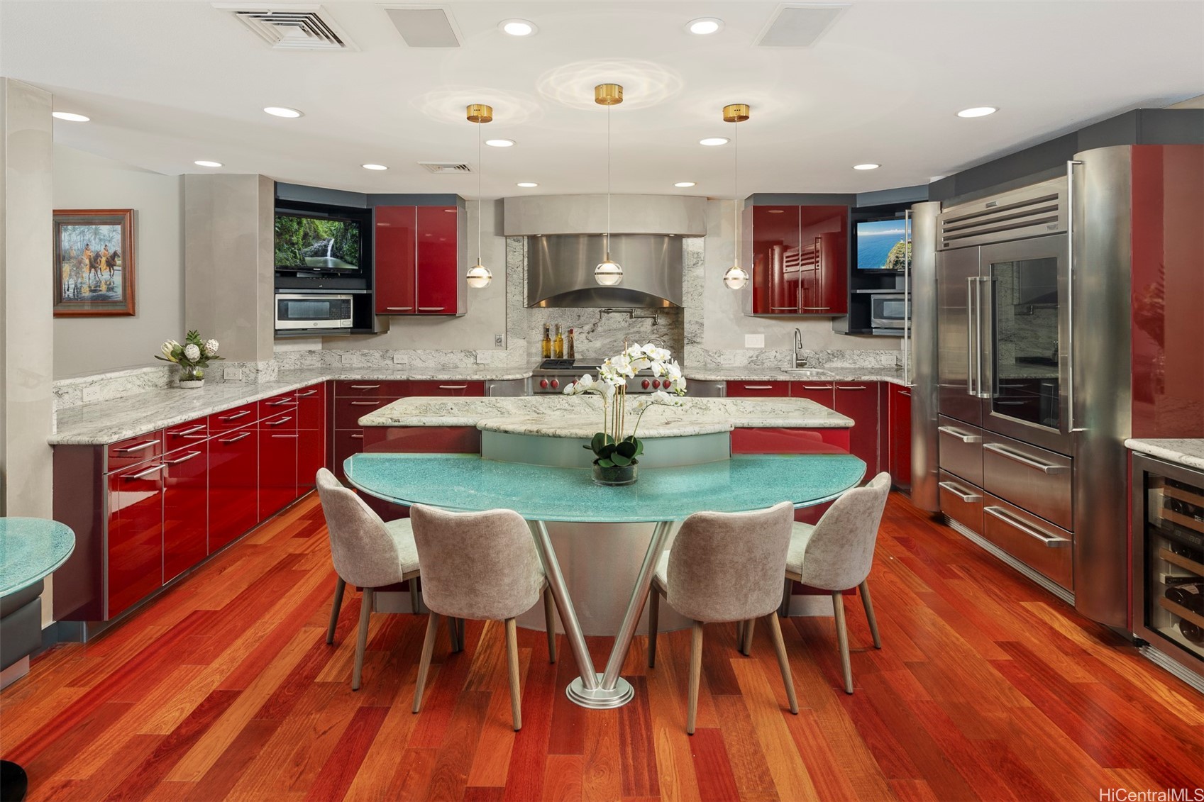 Honolulu, Hawaii, 96821, United States, 4 Bedrooms Bedrooms, ,5 BathroomsBathrooms,Residential,For Sale,1947061