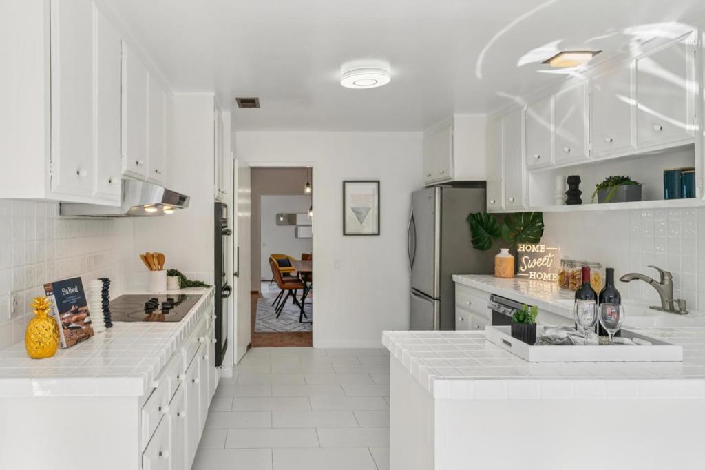 San Francisco, California, 94131, United States, 3 Bedrooms Bedrooms, ,3 BathroomsBathrooms,Residential,For Sale,1974039