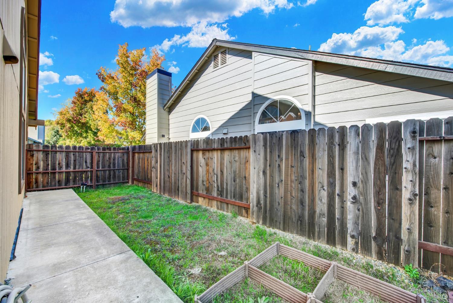 Dixon, California, 95620, United States, 4 Bedrooms Bedrooms, ,3 BathroomsBathrooms,Residential,For Sale,1987907