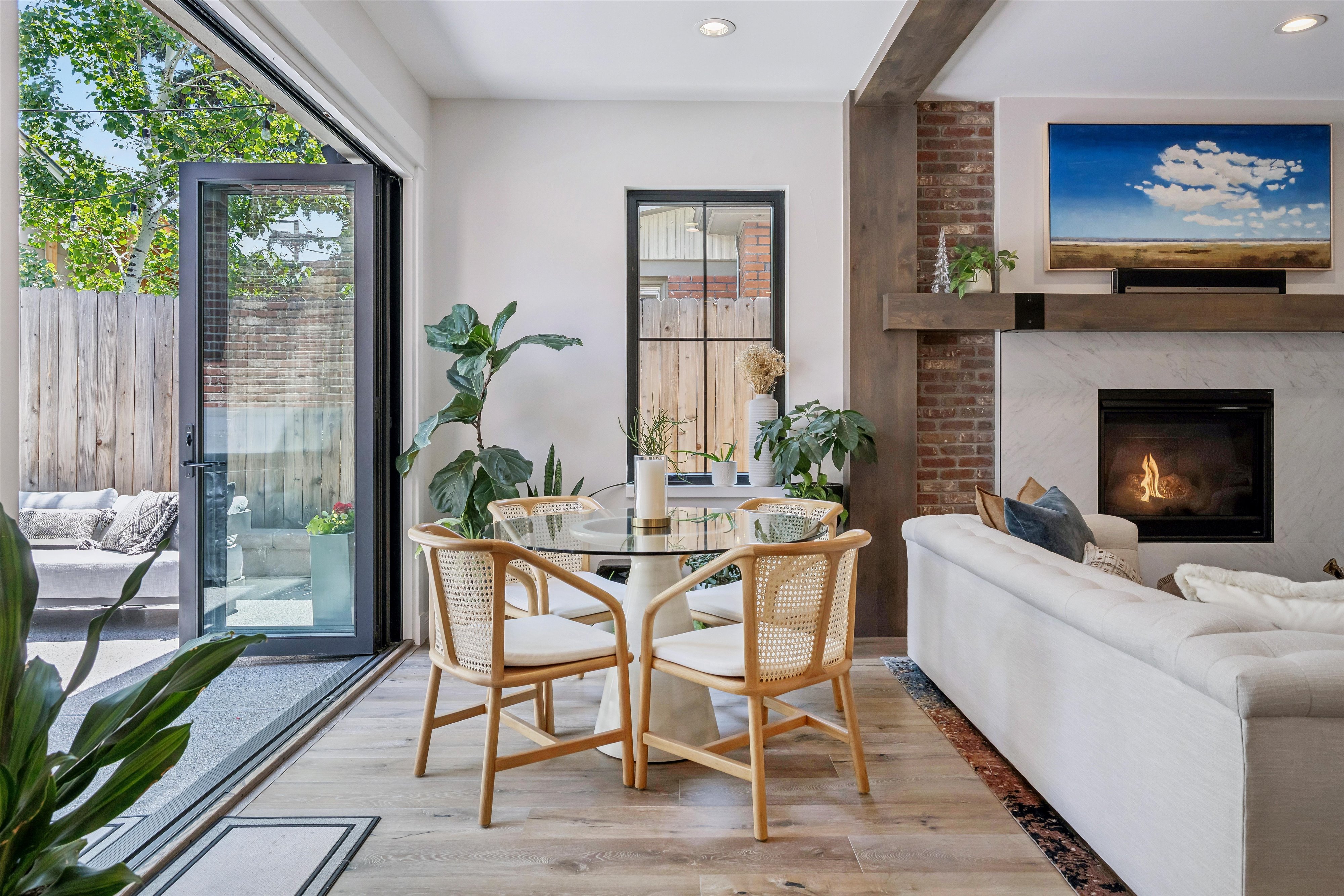  Newer-built residence offers an exceptional opportunity - 物件實景