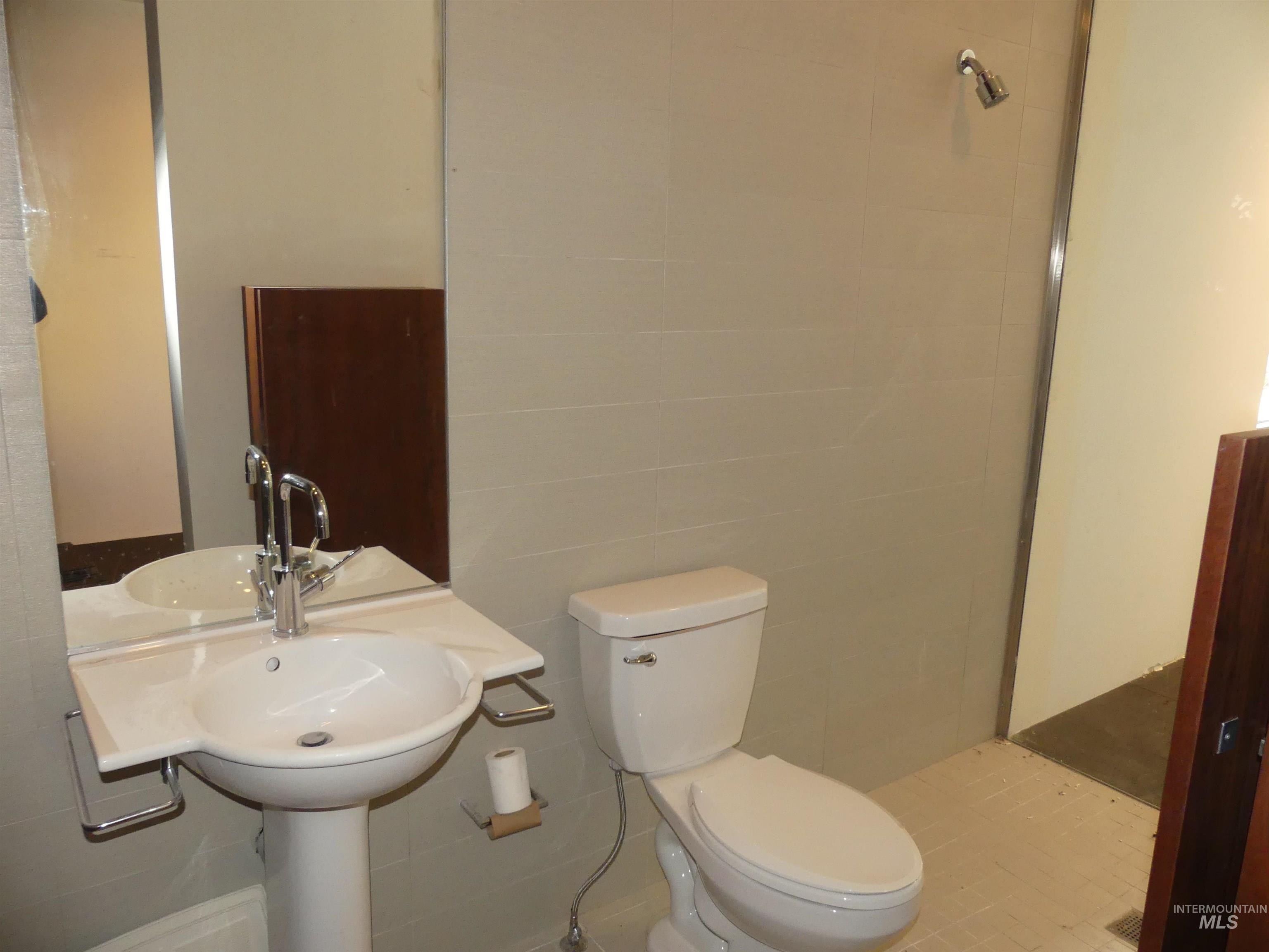 New Meadows, Idaho, 83654, United States, 4 Bedrooms Bedrooms, ,4 BathroomsBathrooms,Residential,For Sale,1980814