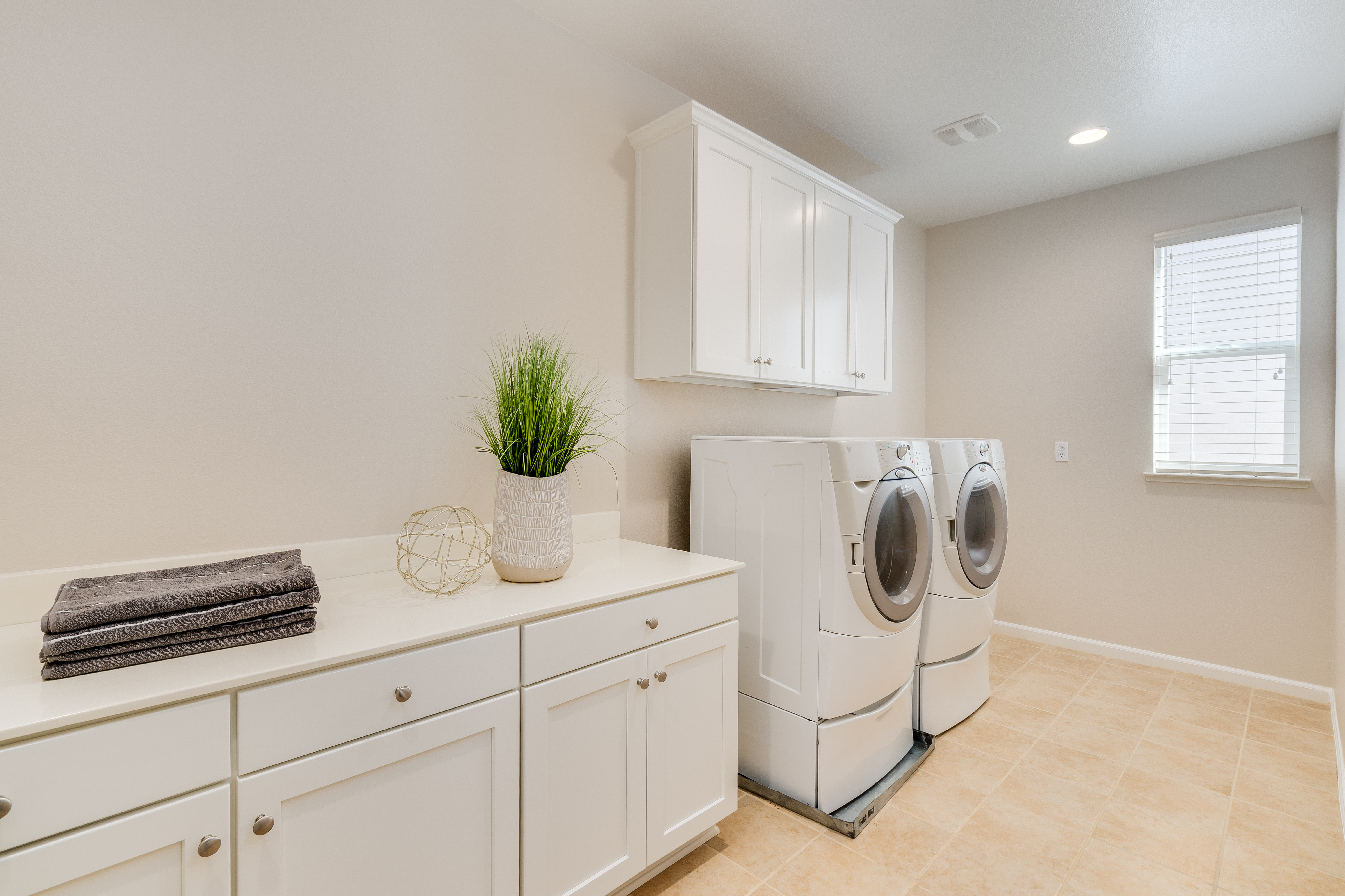  Monterosso Elegance on a Premier Corner Lot - 物件實景