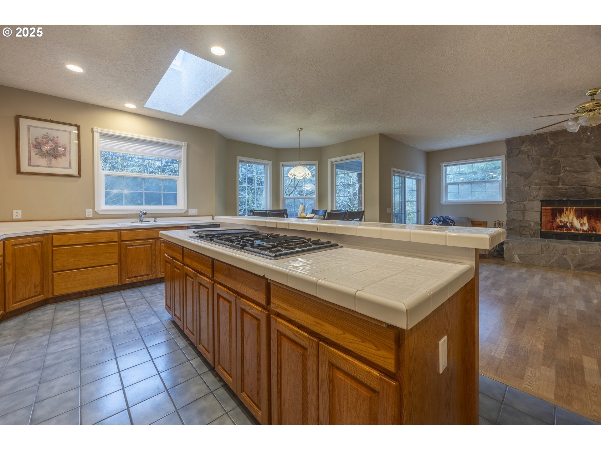 LincolnCity, Oregon, 97367, United States, 4 Bedrooms Bedrooms, ,3 BathroomsBathrooms,Residential,For Sale,1994923