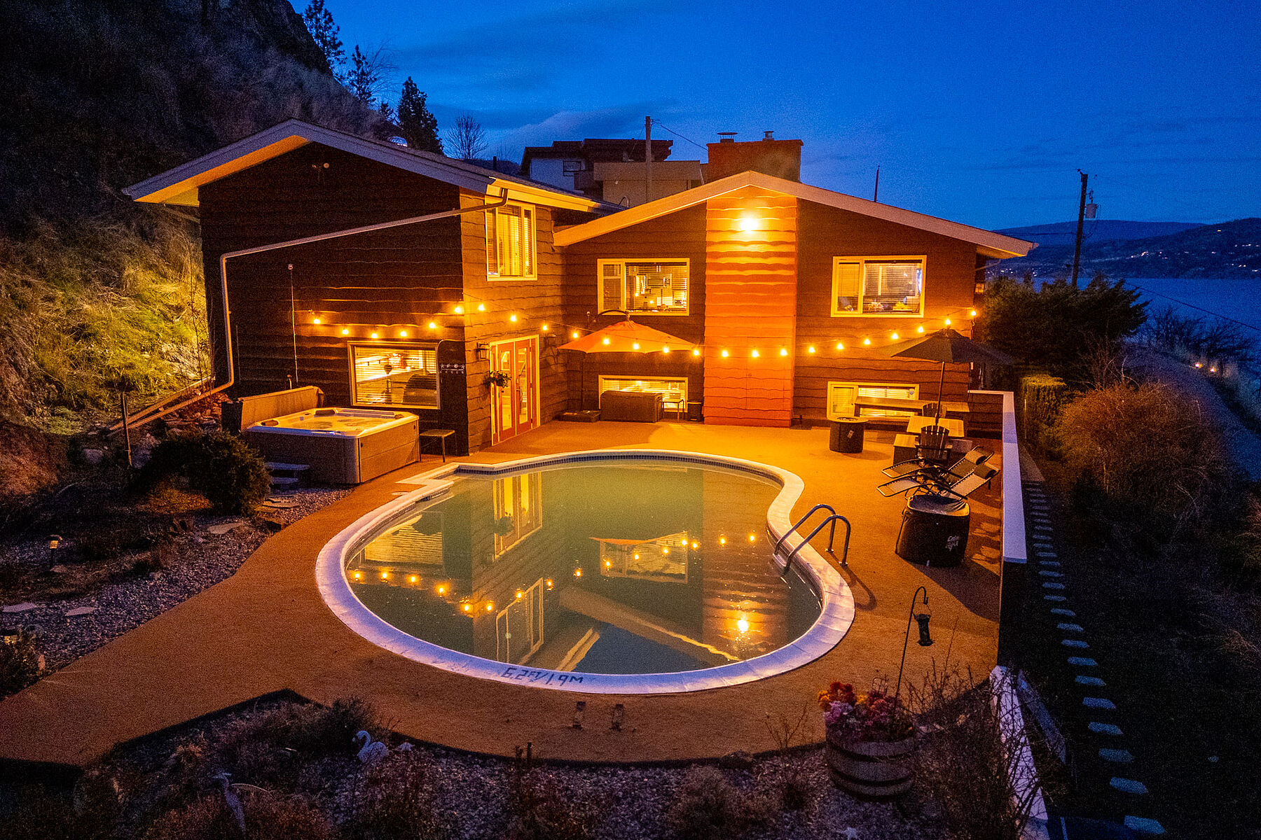  Timeless Design with a Pool - 物件實景