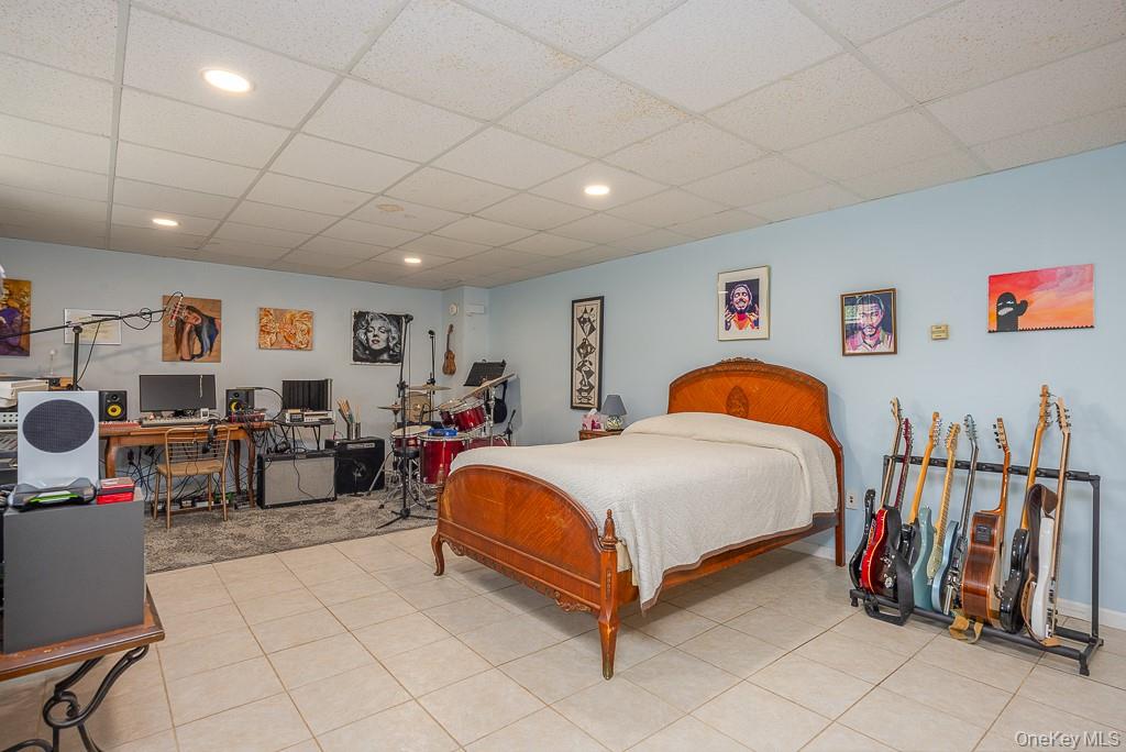 Stony Point, New York, 10980, United States, 5 Bedrooms Bedrooms, ,3 BathroomsBathrooms,Residential,For Sale,1918019