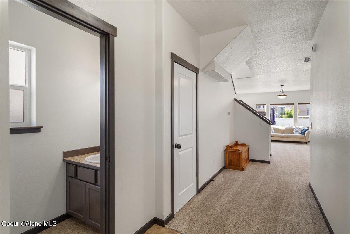 Post Falls, Idaho, 83854, United States, 4 Bedrooms Bedrooms, ,2 BathroomsBathrooms,Residential,For Sale,1969066