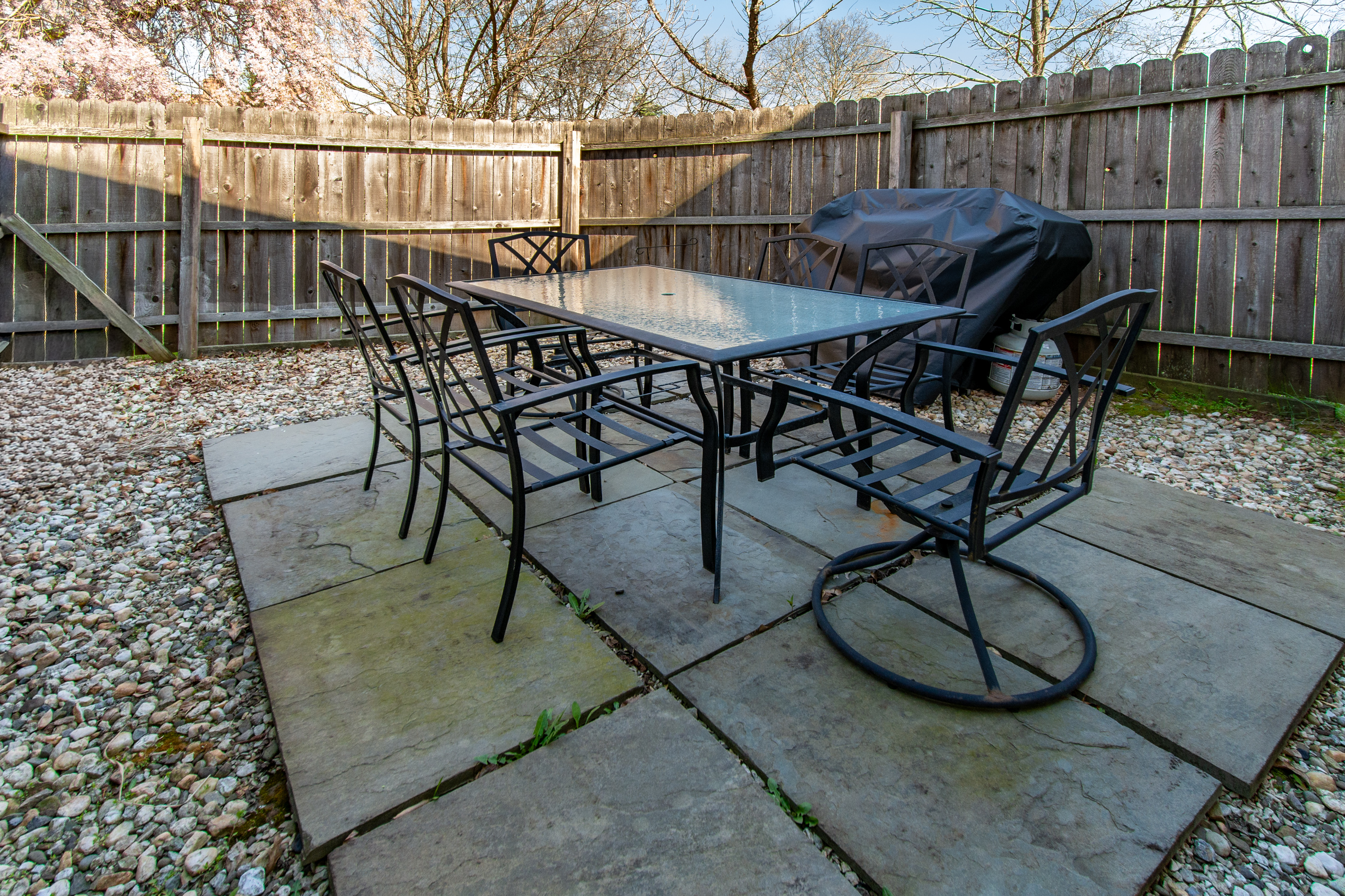  Williamsburg Square Townhouse with New Kitchen, Floors & Bath - 物件實景