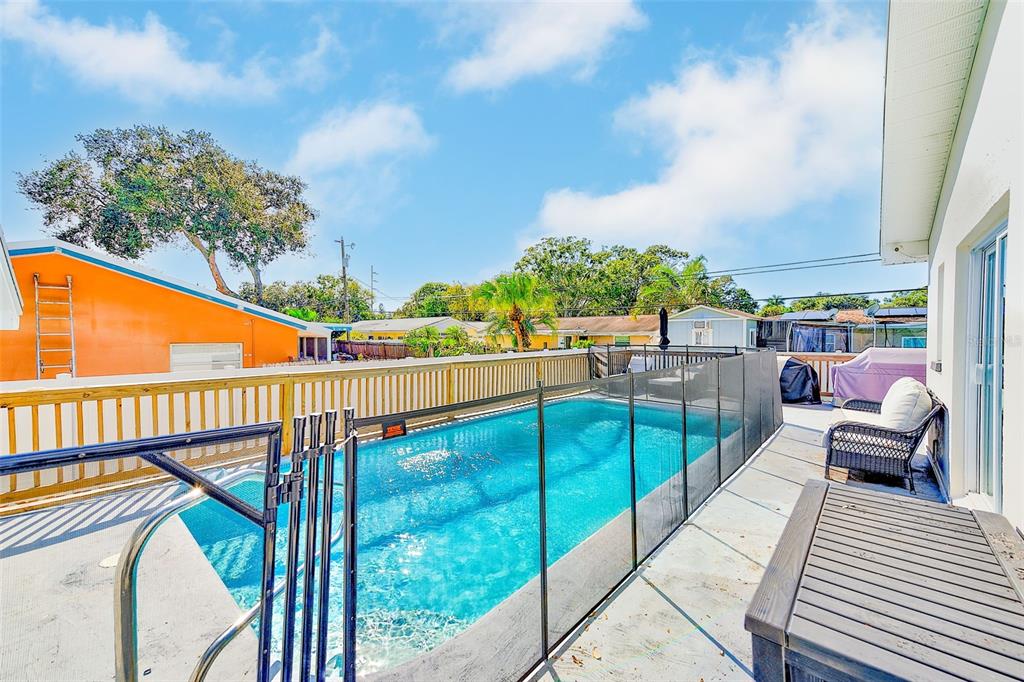 Largo, Florida, 33771, United States, 3 Bedrooms Bedrooms, ,2 BathroomsBathrooms,Residential,For Sale,1991349