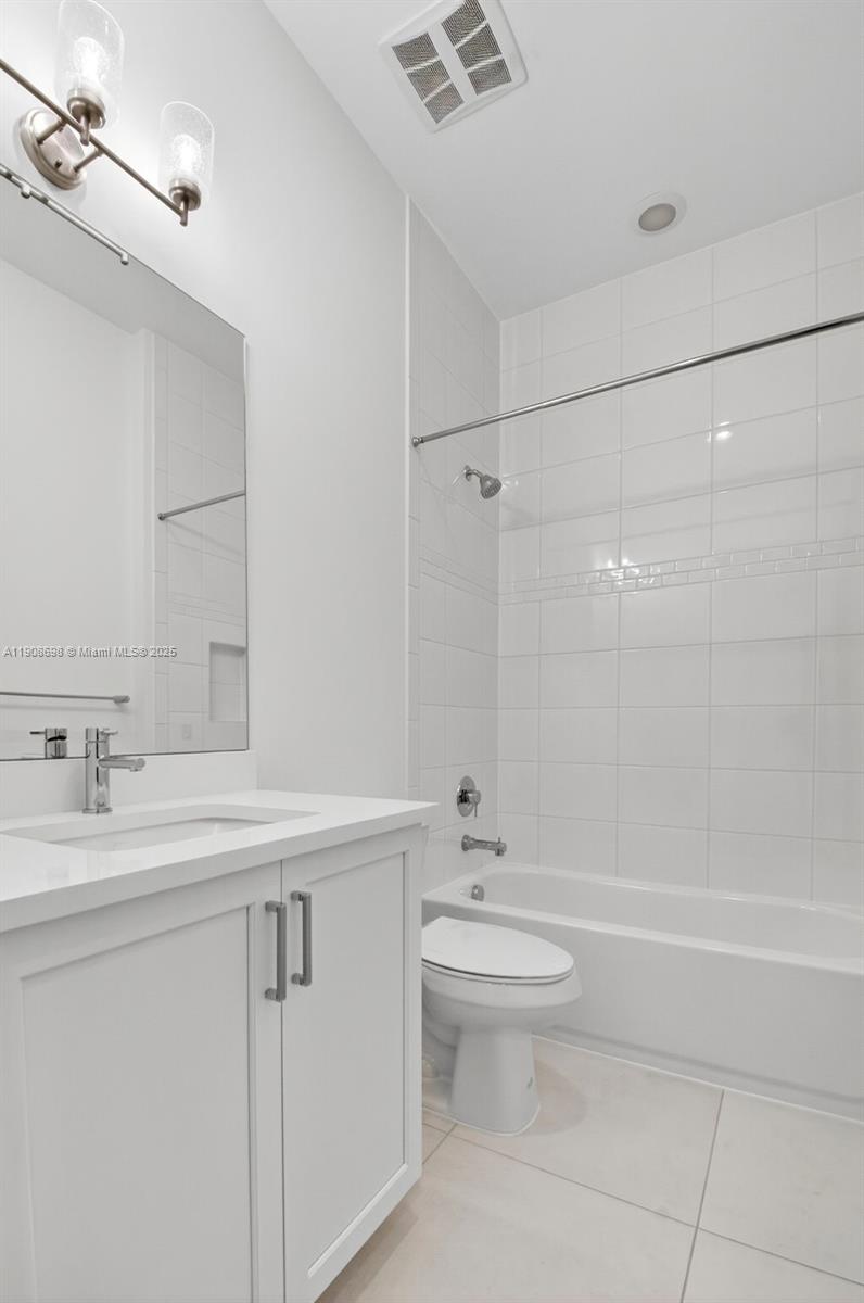 Boynton Beach, Florida, 33473, United States, 3 Bedrooms Bedrooms, ,4 BathroomsBathrooms,Residential,For Sale,1991077