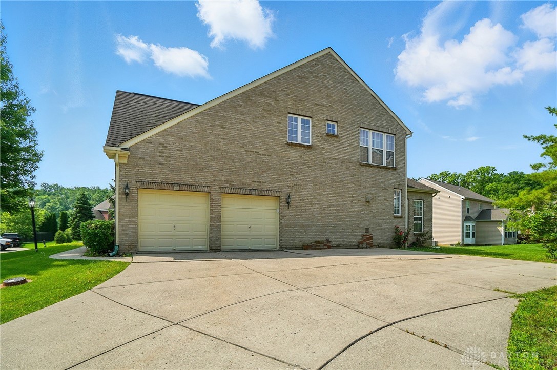 Beavercreek, Ohio, 45431, United States, 5 Bedrooms Bedrooms, ,4 BathroomsBathrooms,Residential,For Sale,1942166