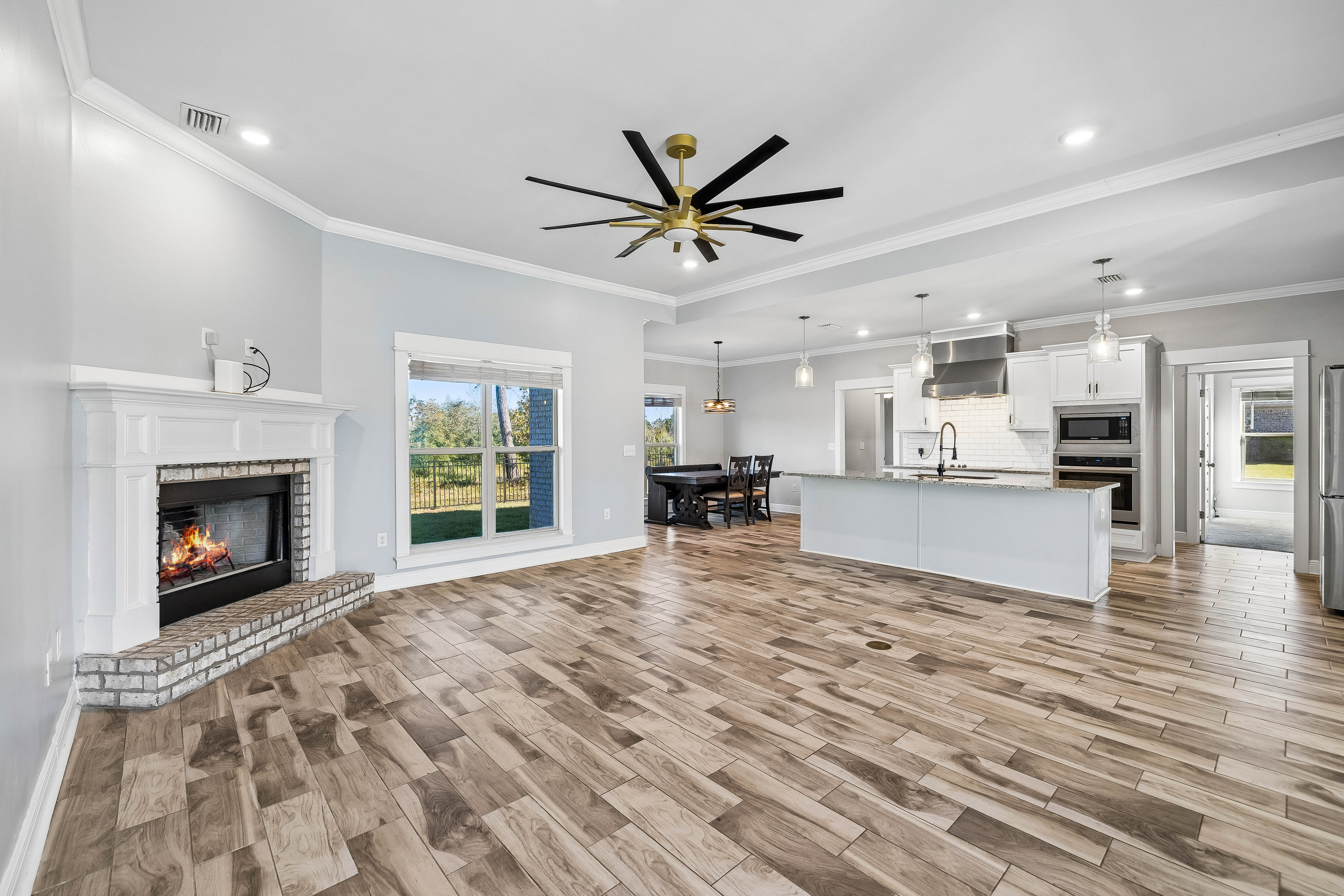  Craftsman-Style Golf Course Home On Expansive Gated Homesite - 物件實景