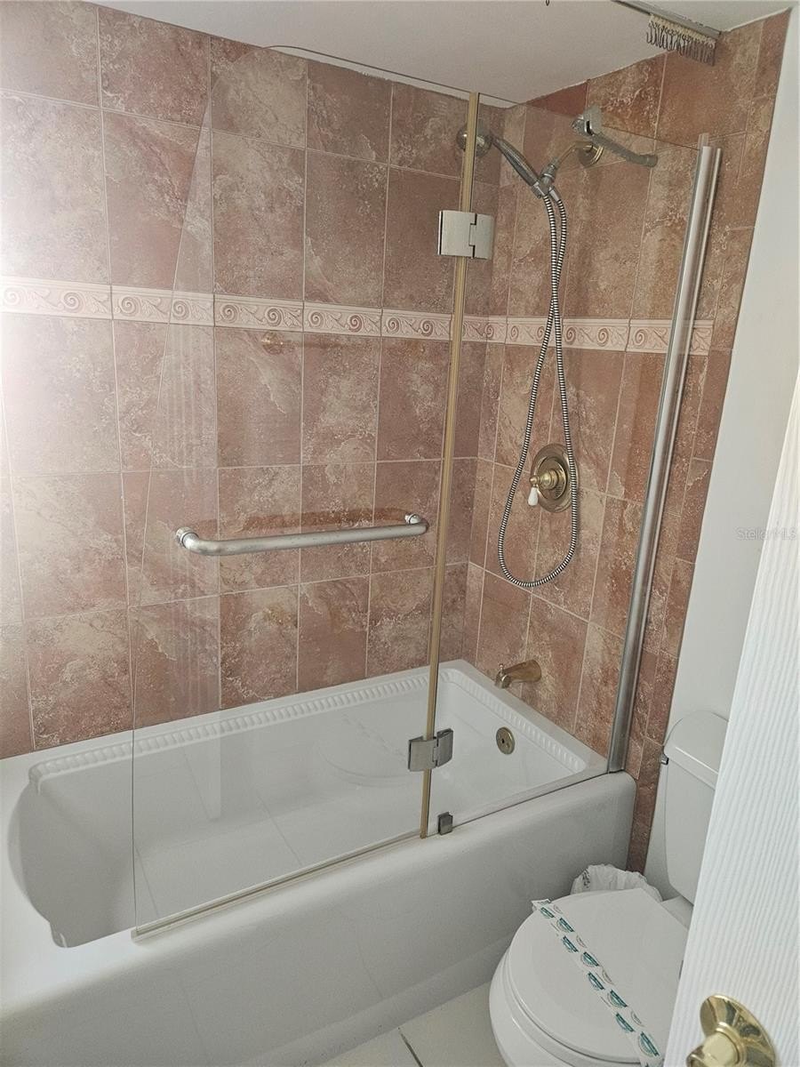 CAPE CORAL, Florida, 33914, United States, 4 Bedrooms Bedrooms, ,4 BathroomsBathrooms,Residential,For Sale,1981133