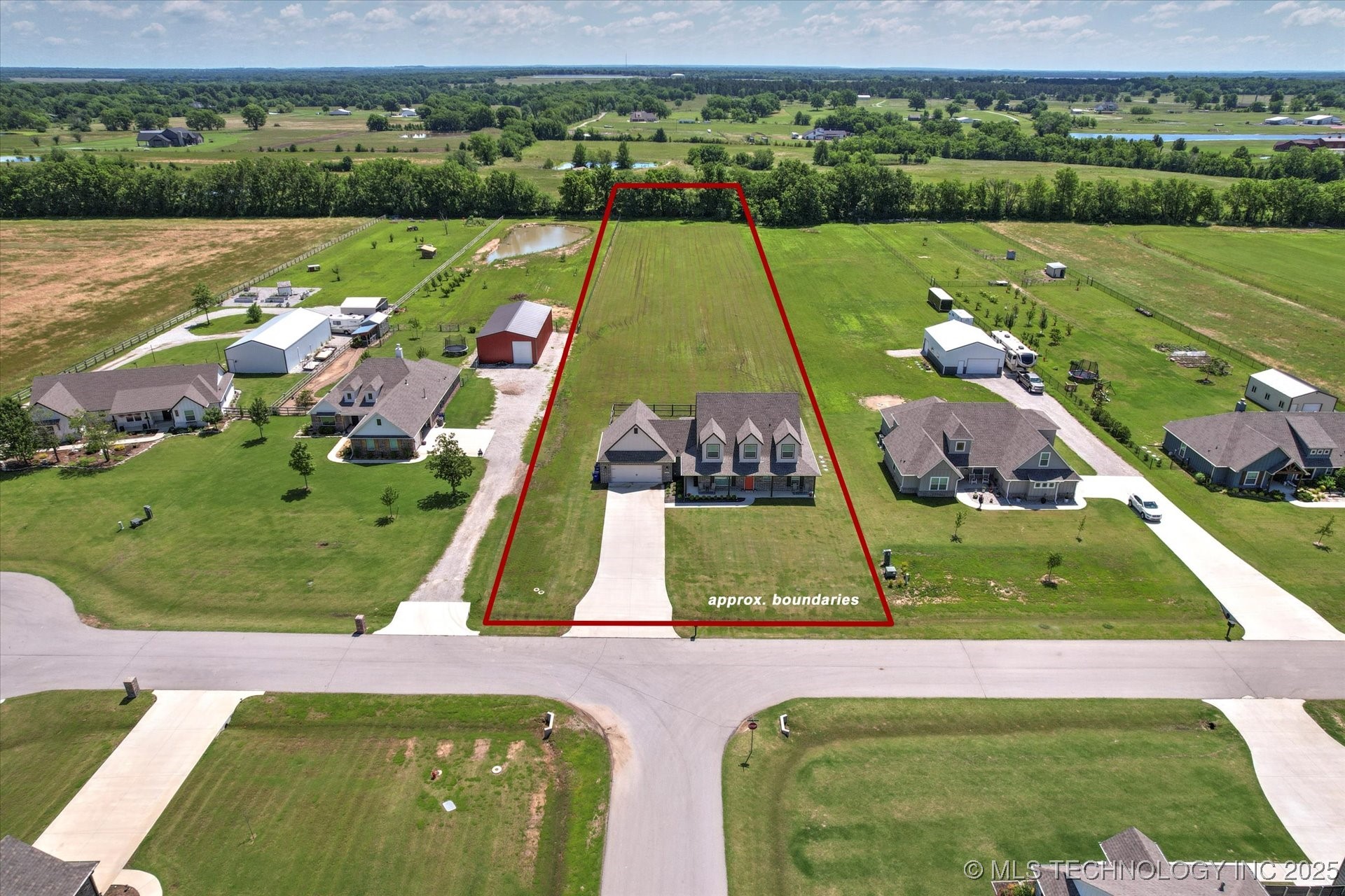 Broken Arrow, Oklahoma, 74014, United States, 4 Bedrooms Bedrooms, ,3 BathroomsBathrooms,Residential,For Sale,1885345