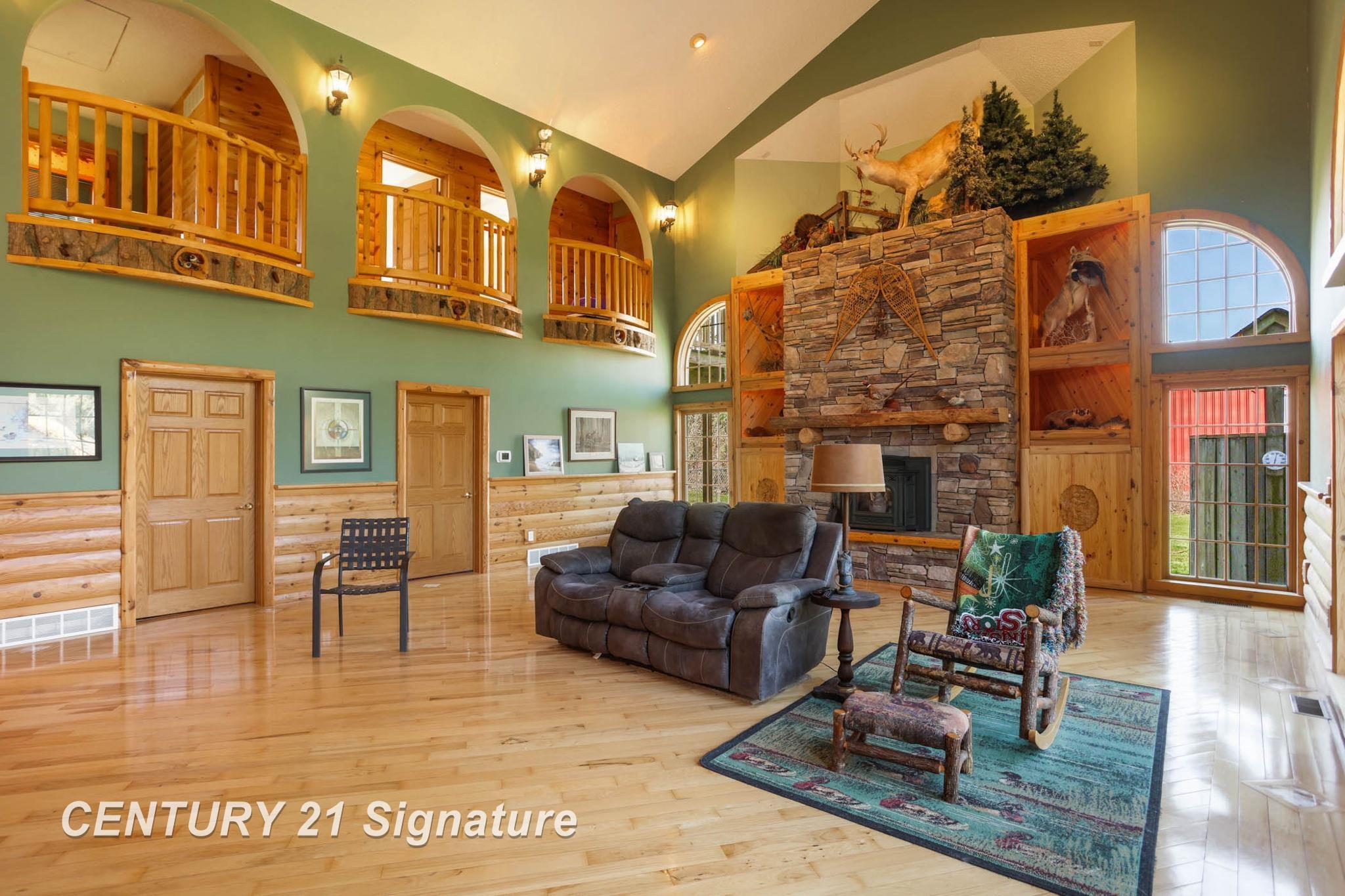 Hemlock, Michigan, 48626, United States, 6 Bedrooms Bedrooms, ,5 BathroomsBathrooms,Residential,For Sale,1984080