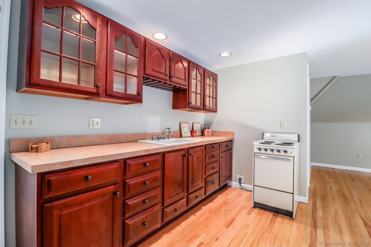 Bridgewater, Connecticut, 06752, United States, 4 Bedrooms Bedrooms, ,6 BathroomsBathrooms,Residential,For Sale,1850308