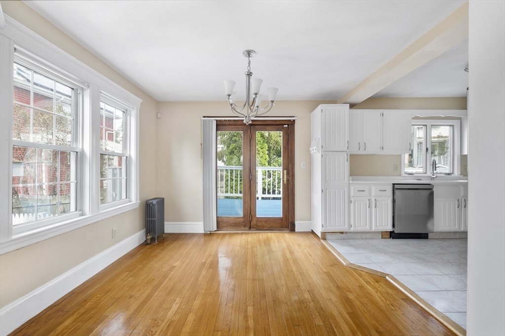 Lynn, Massachusetts, 01904, United States, 2 Bedrooms Bedrooms, ,1 BathroomBathrooms,Residential,For Sale,1943245