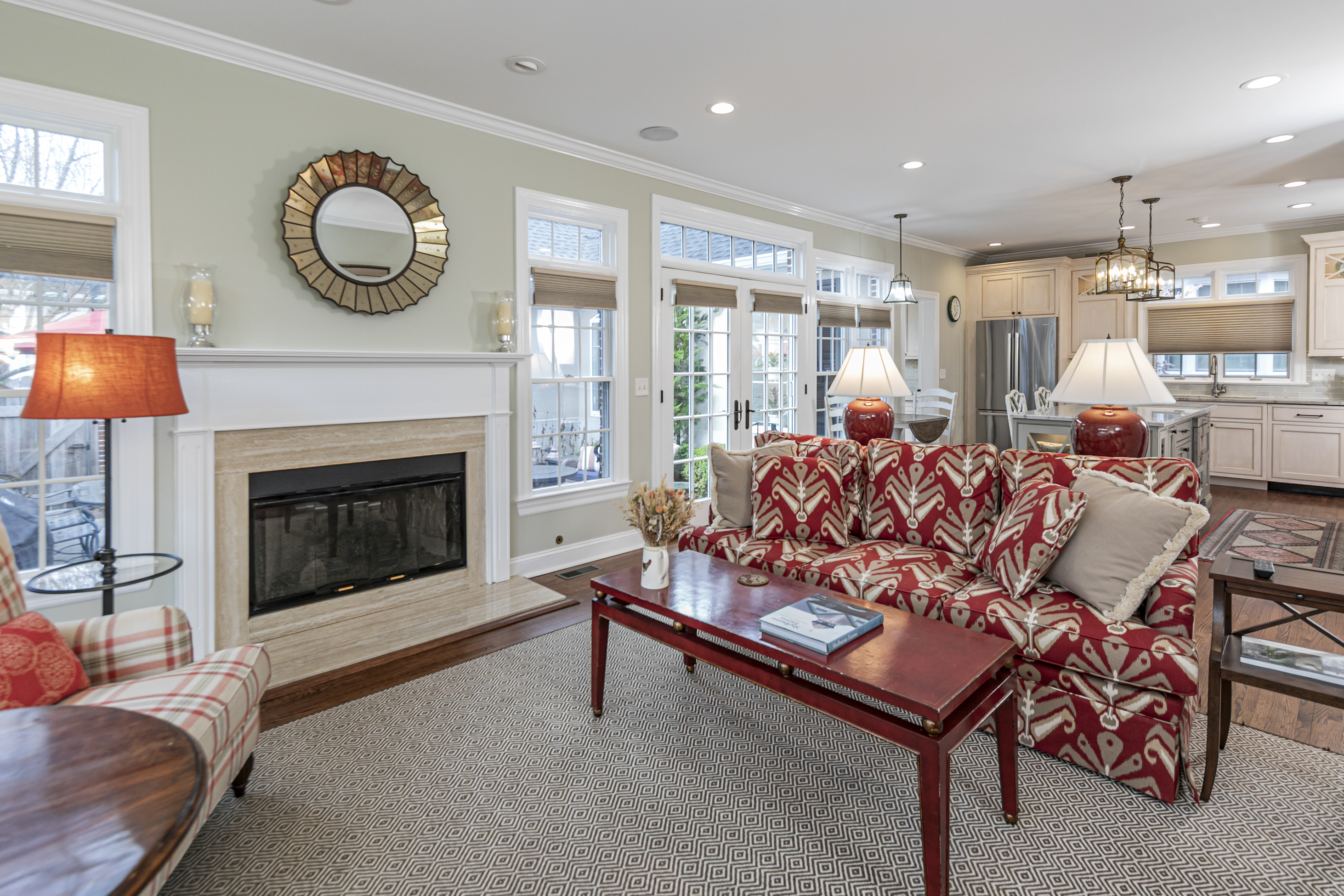  Exceptional Design and Thoughtful Updates in a Rare Governors Lane Offering - 物件實景