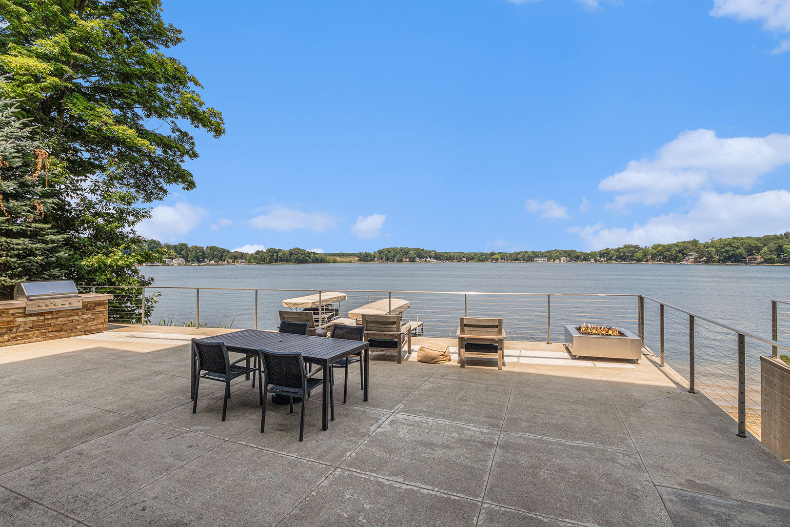 Dowagiac, Michigan, 49047, United States, 4 Bedrooms Bedrooms, ,5 BathroomsBathrooms,Residential,For Sale,1974252